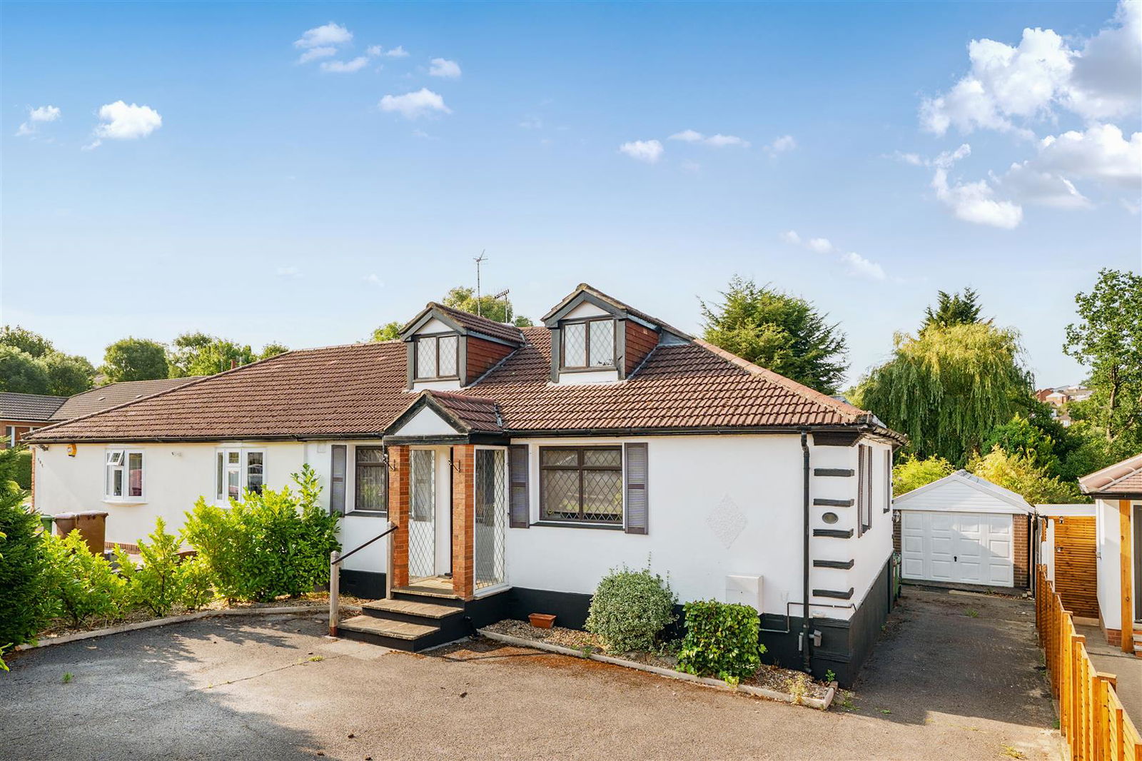 properties-for-sale-in-bushey-benjamin-stevens