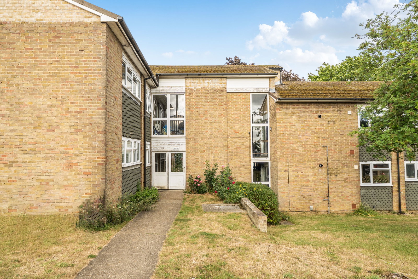 2 Bed Flat For Sale In Farleigh Lane, Maidstone, ME16