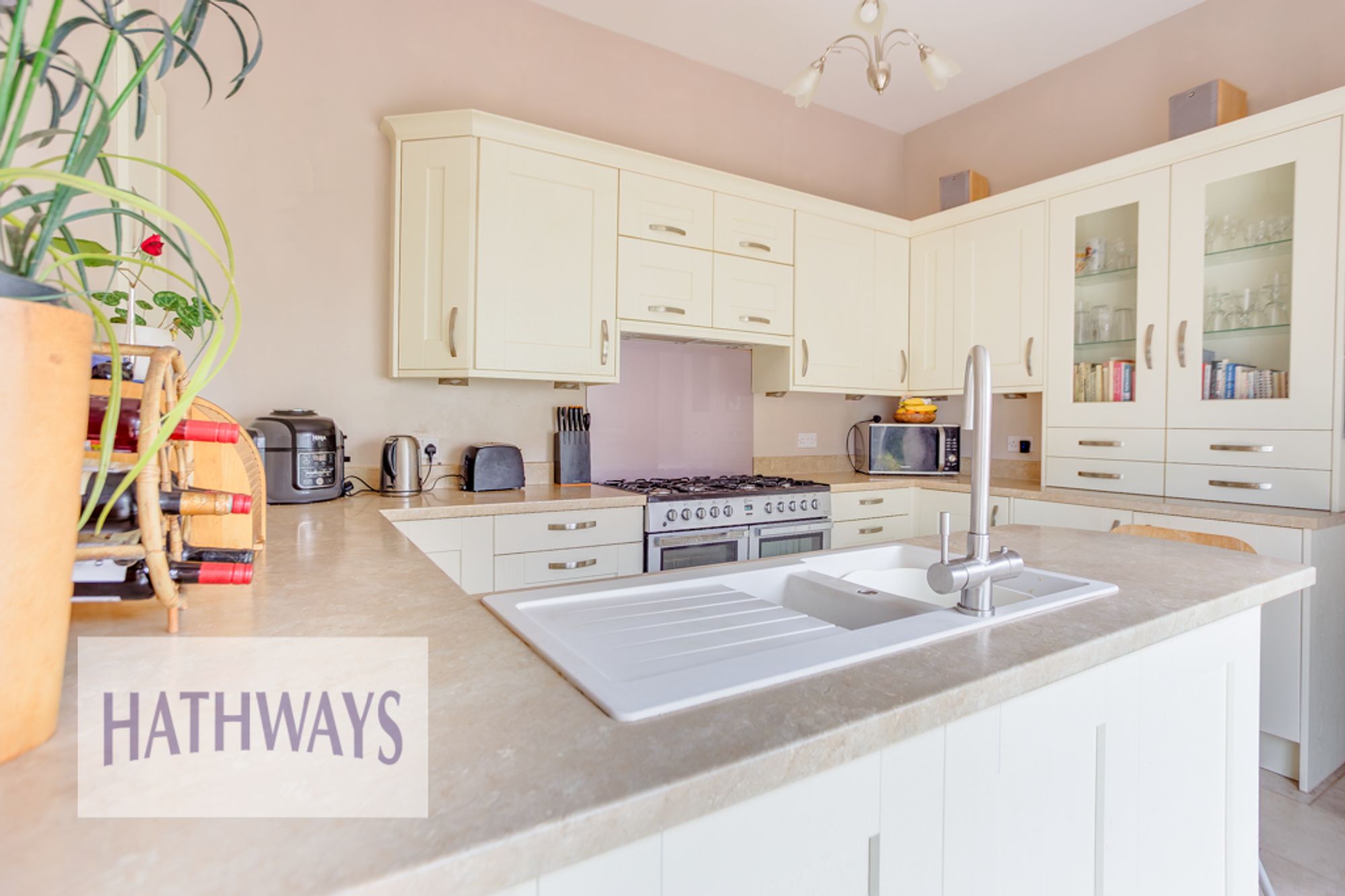 6 bed semi-detached house for sale in Park View, Pontypool  - Property Image 19