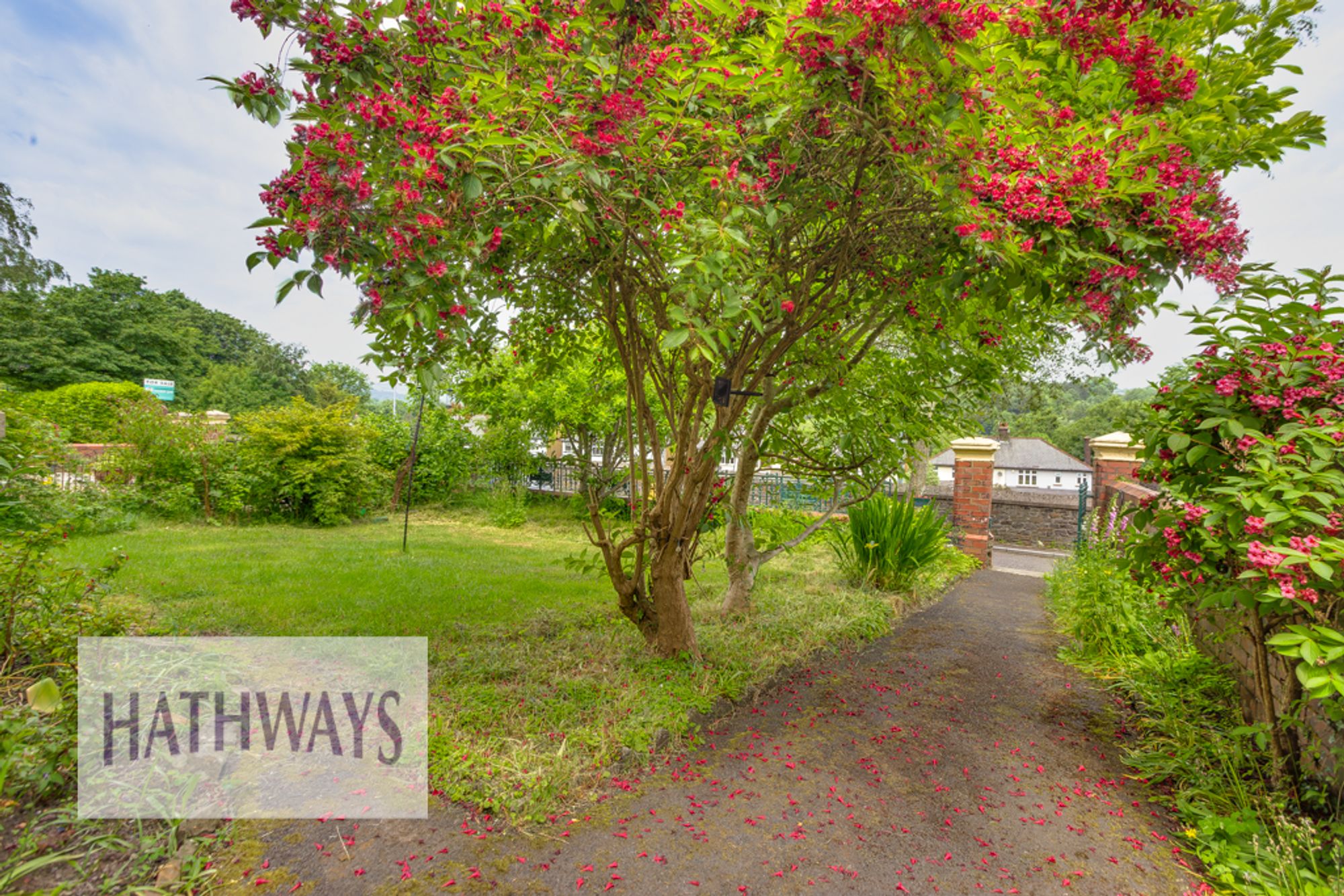 6 bed semi-detached house for sale in Park View, Pontypool  - Property Image 63