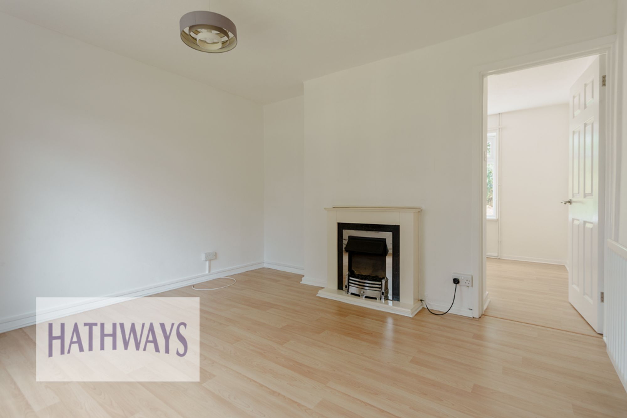 3 bed mid-terraced house to rent in Caernarvon Crescent, Llanyravon, NP44  - Property Image 6