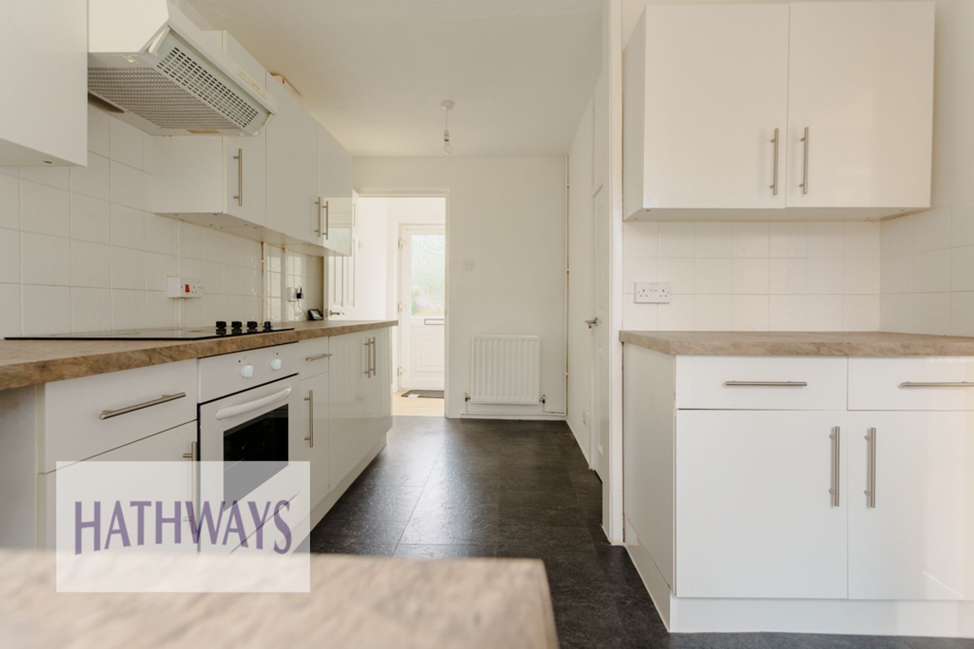 3 bed mid-terraced house to rent in Caernarvon Crescent, Llanyravon, NP44 14