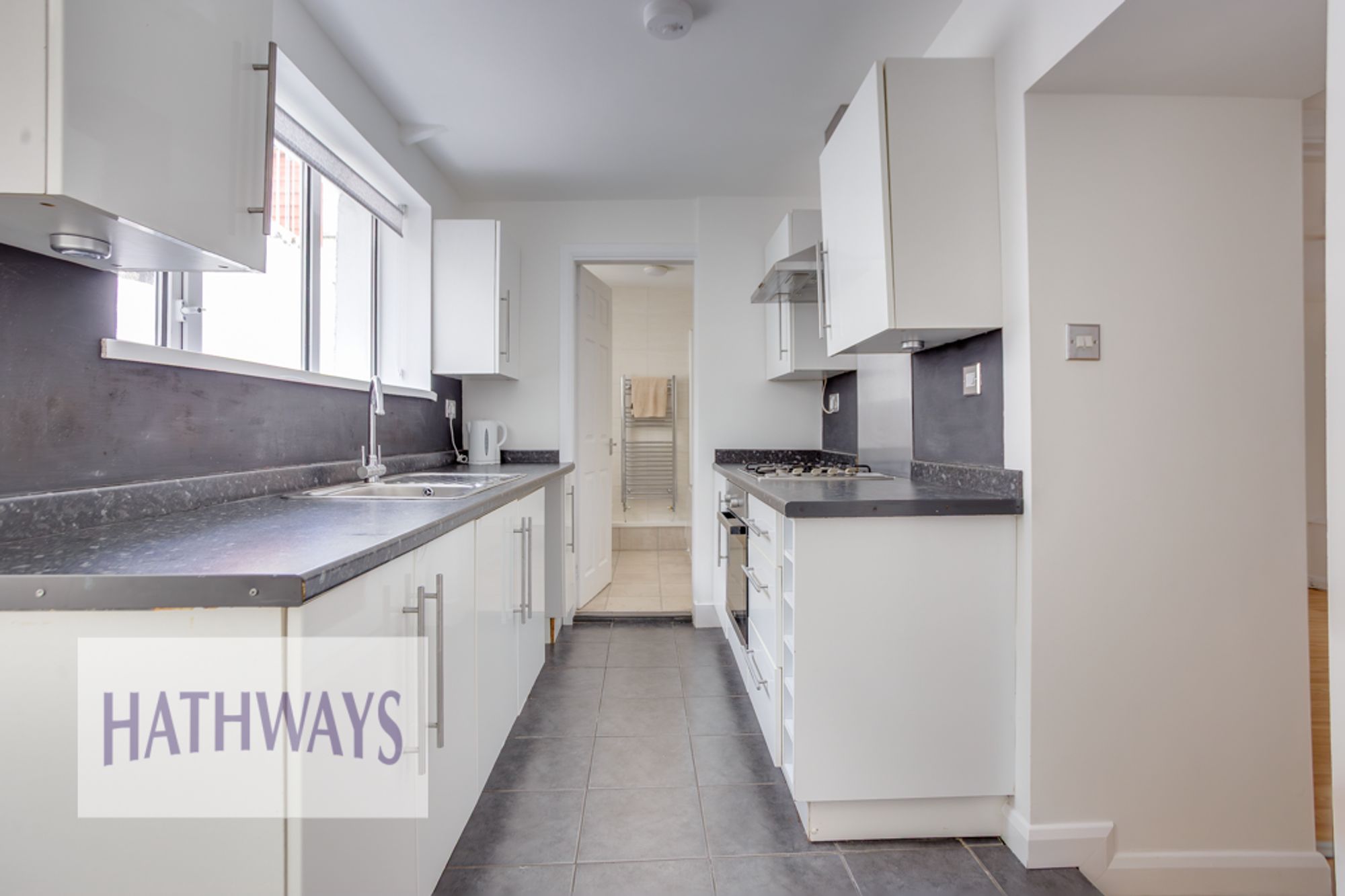 2 bed mid-terraced house for sale in Snatchwood Road, Pontypool 3