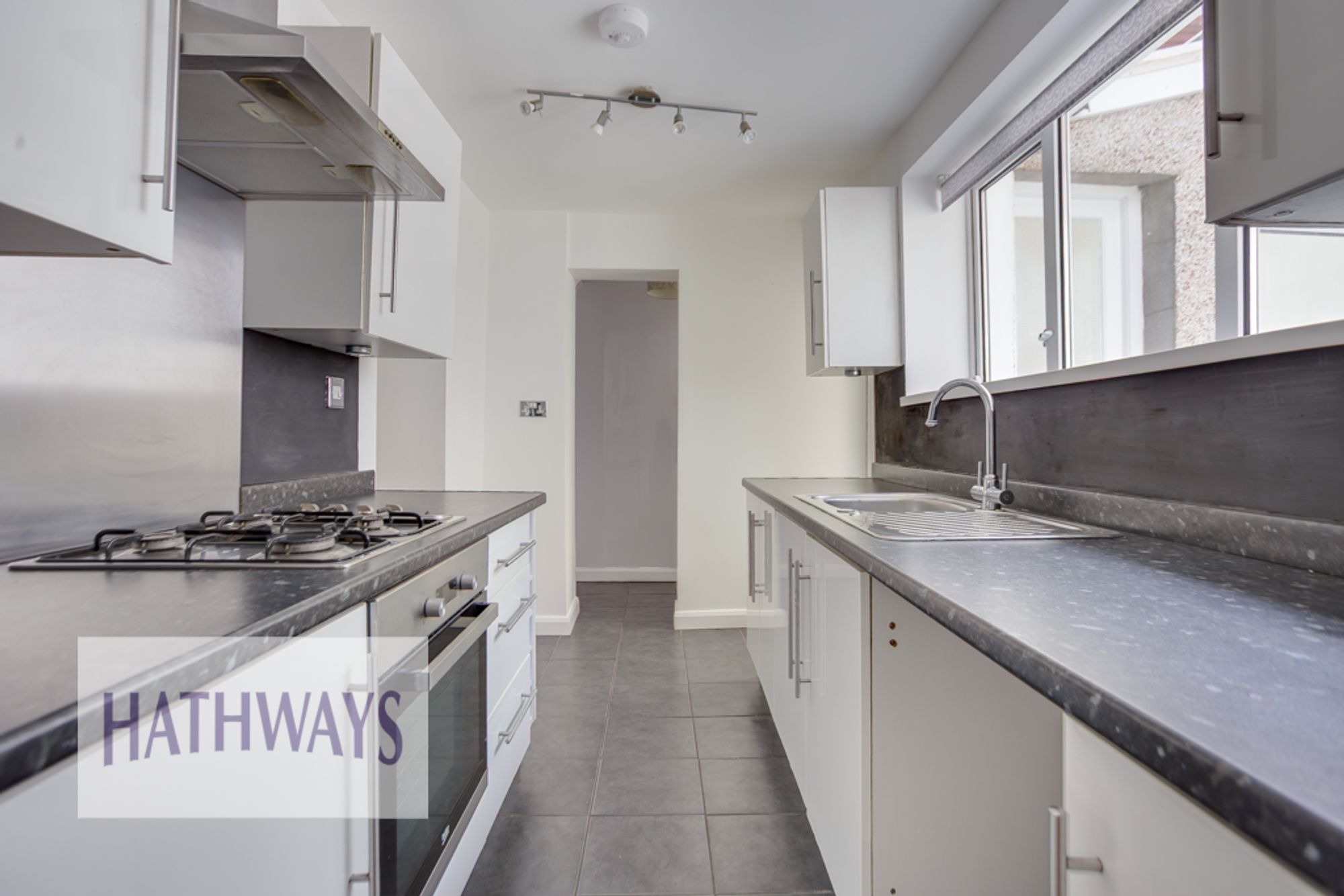 2 bed mid-terraced house for sale in Snatchwood Road, Pontypool  - Property Image 13