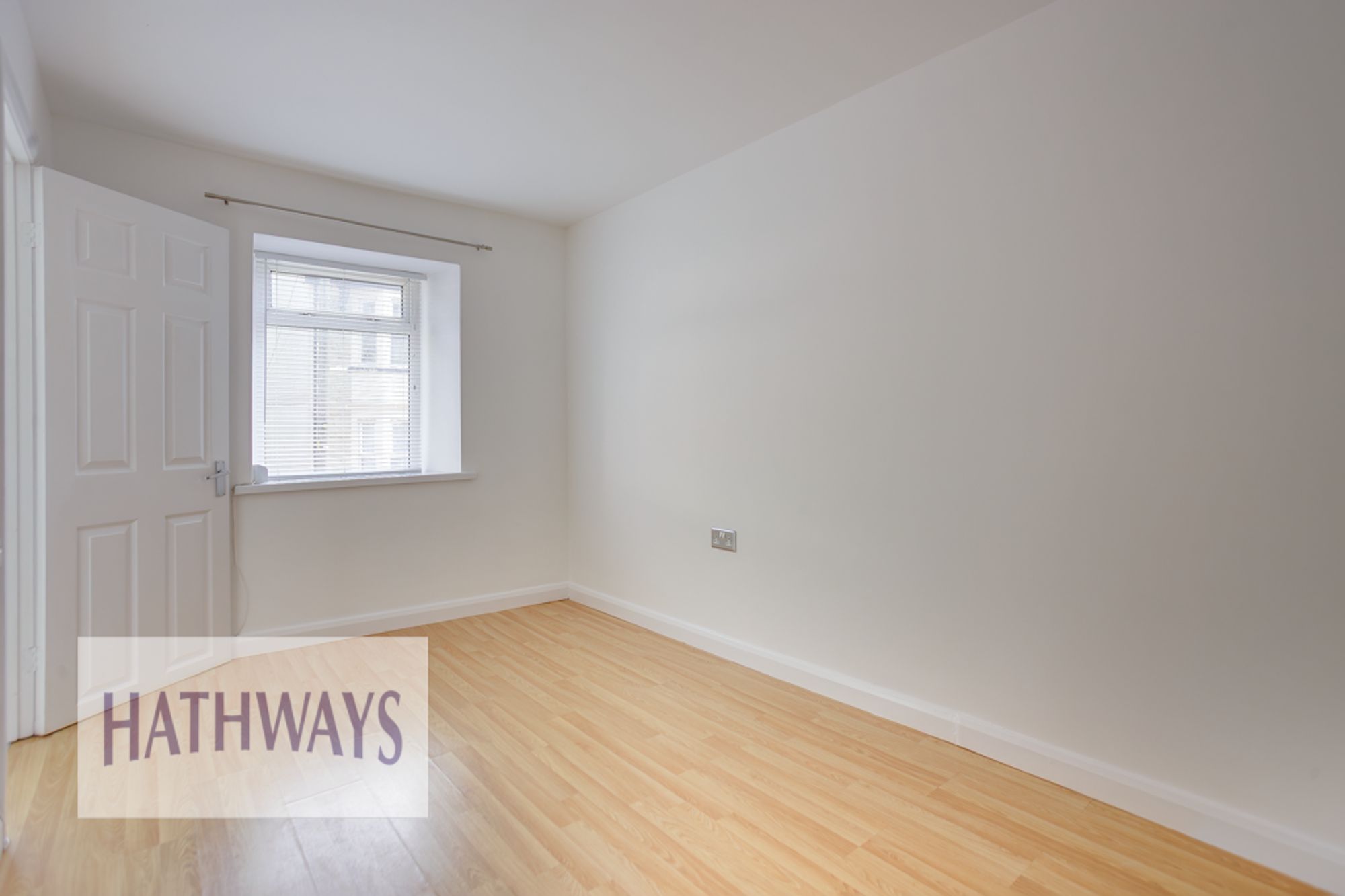 2 bed mid-terraced house for sale in Snatchwood Road, Pontypool 11