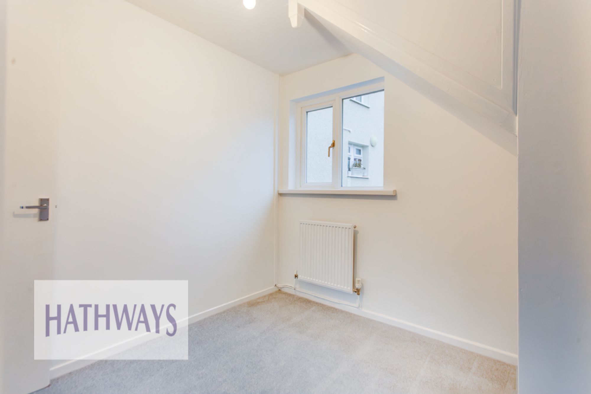 3 bed end of terrace house for sale in Belle Vue Close, Cwmbran  - Property Image 9