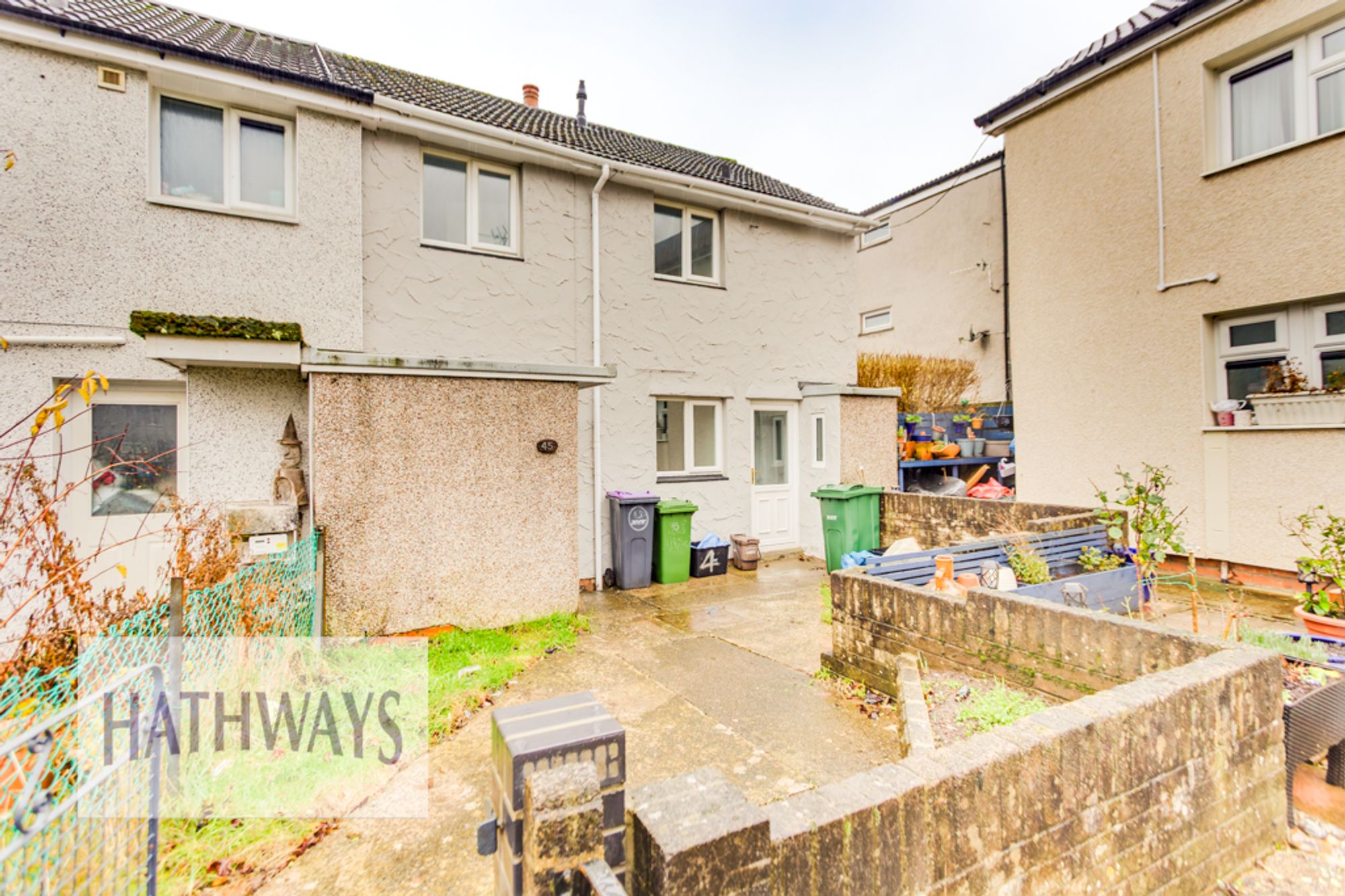 3 bed end of terrace house for sale in Belle Vue Close, Cwmbran  - Property Image 1