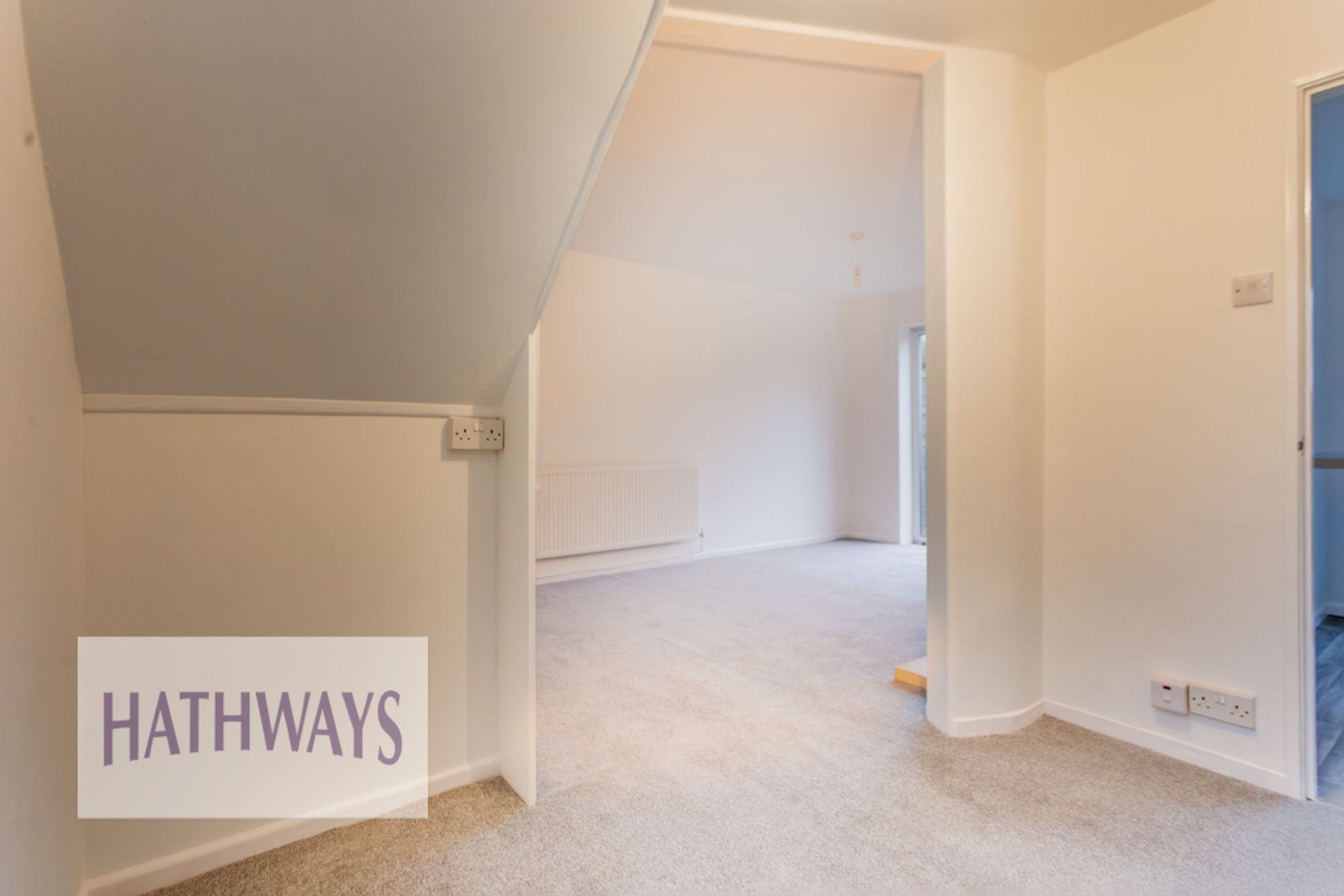 3 bed end of terrace house for sale in Belle Vue Close, Cwmbran 9