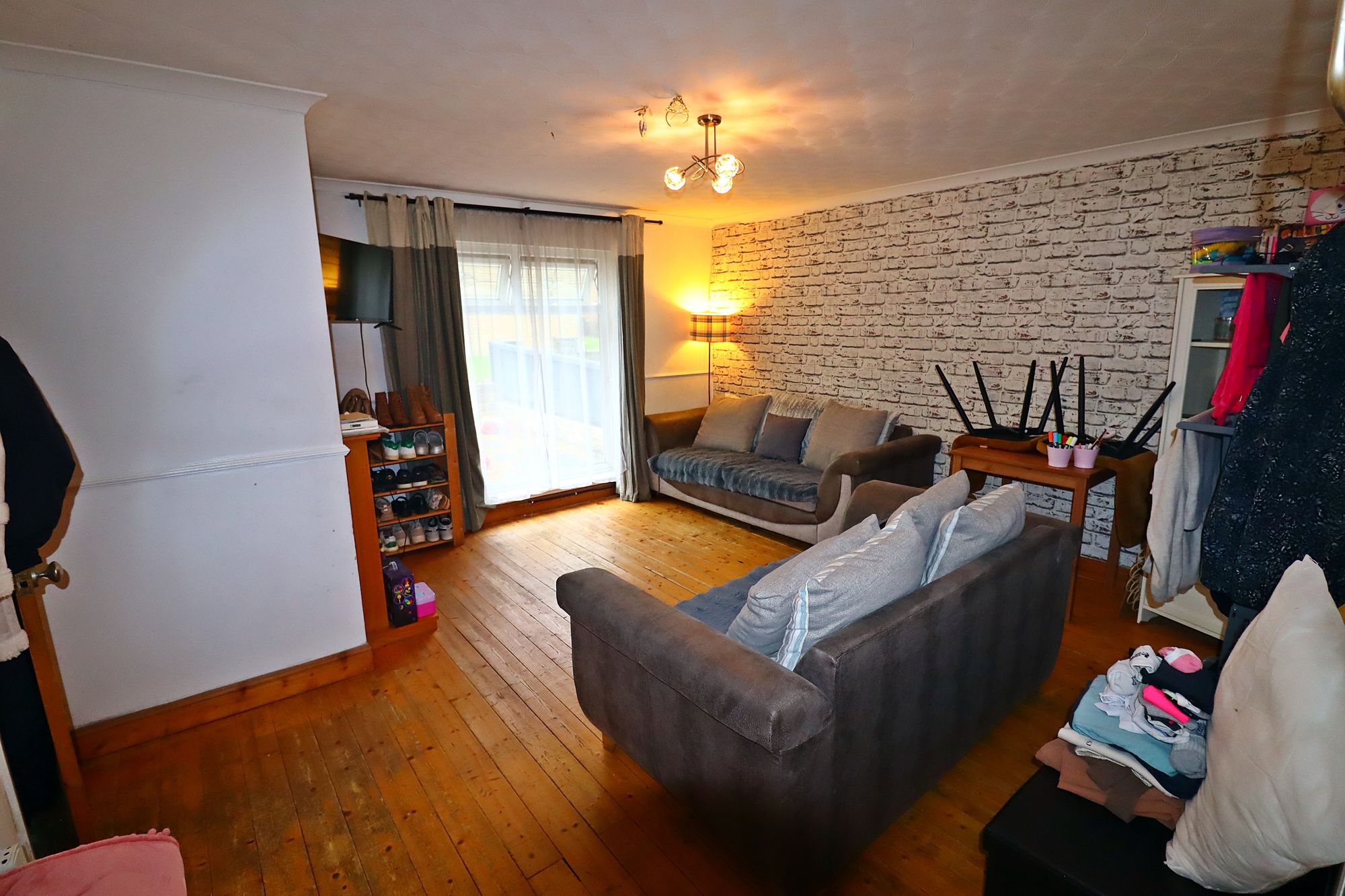 3 bed house for sale in Laurel Dene, Pontyclun  - Property Image 3