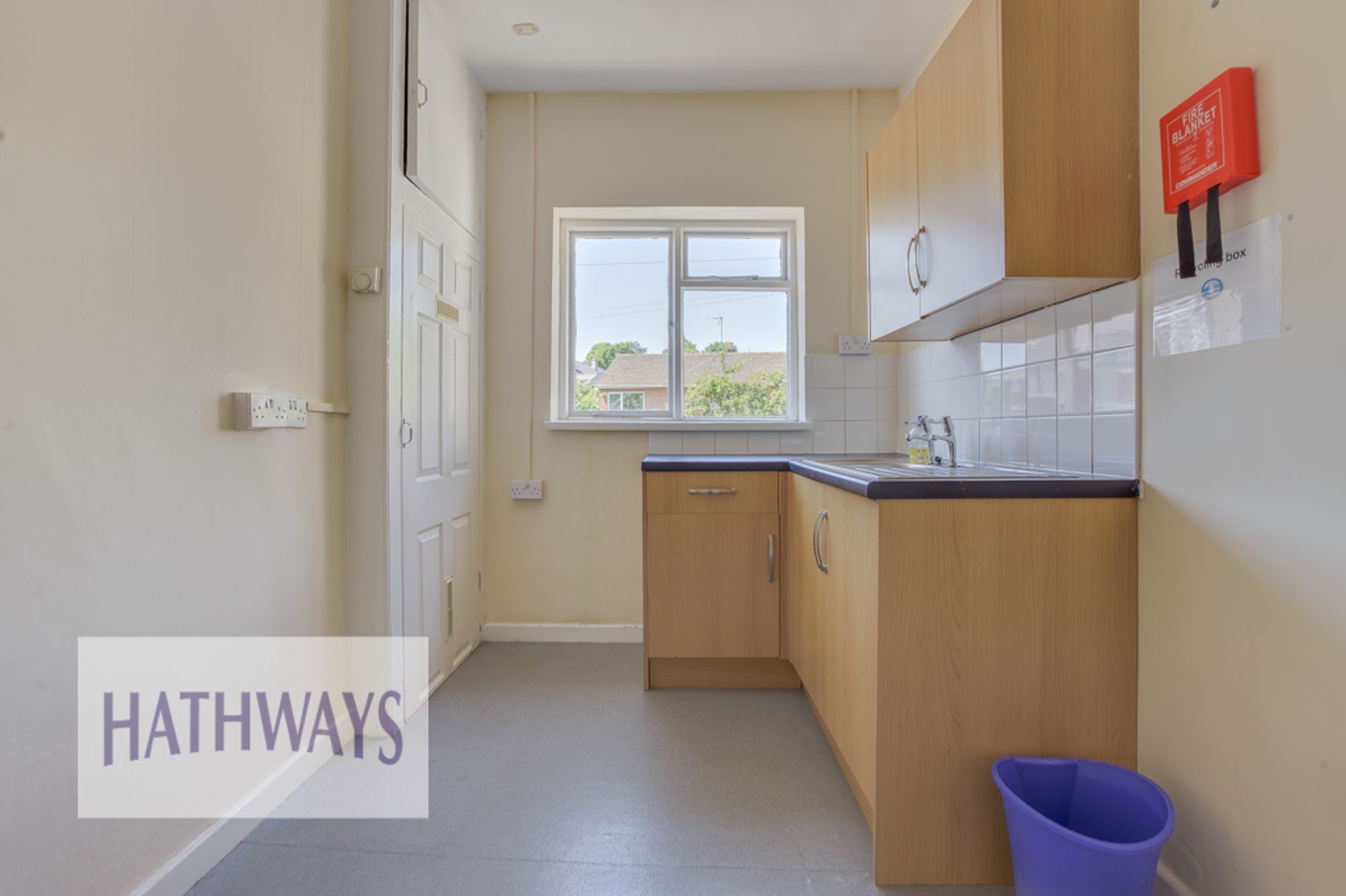 Commercial property to rent in Station Road, Newport 5
