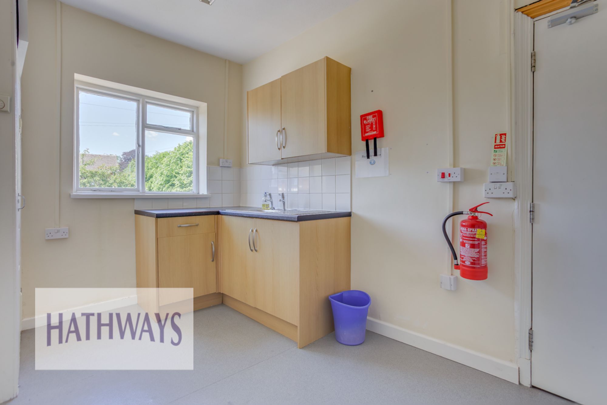 Commercial property to rent in Station Road, Newport 6