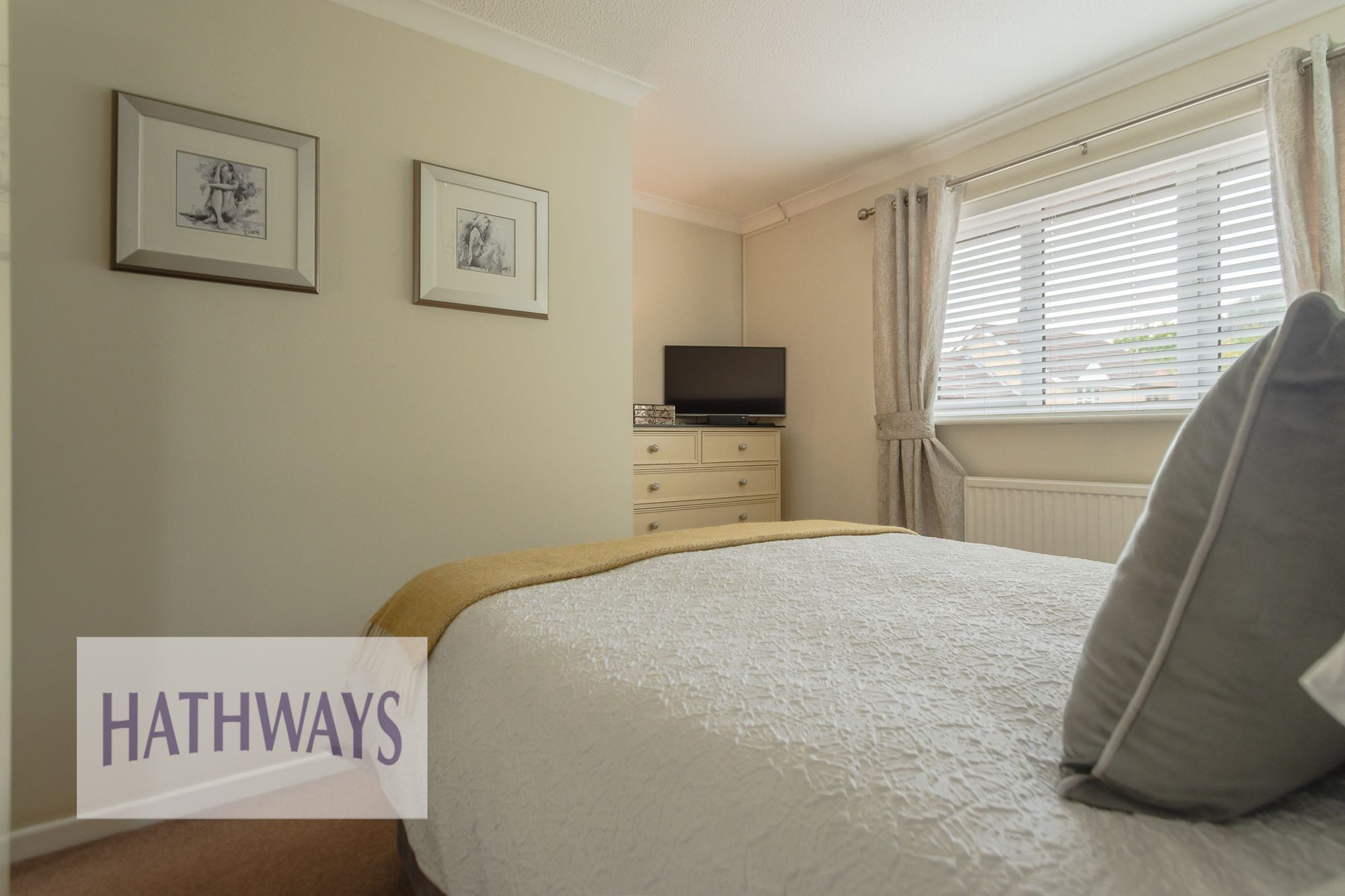2 bed end of terrace house for sale in Heather Court, Ty Canol, NP44 21