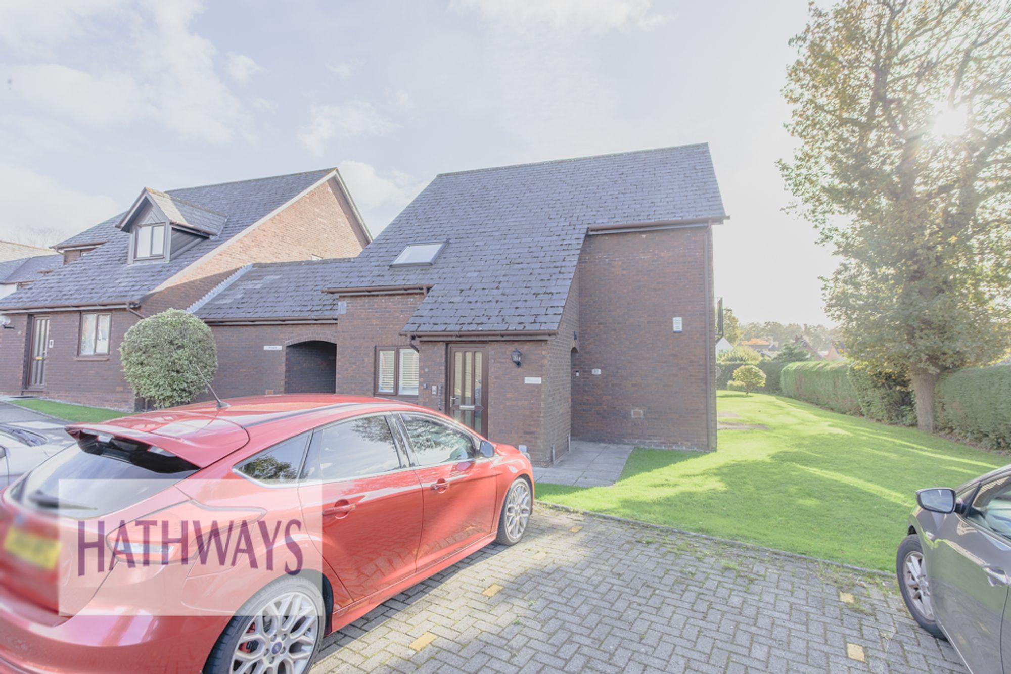 2 bed flat for sale in Rose Gardens, Cwmbran  - Property Image 3