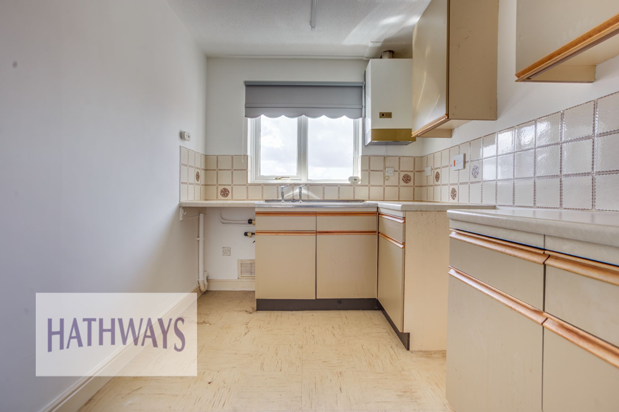 2 bed detached house for sale in Conifer Close, Newport 6