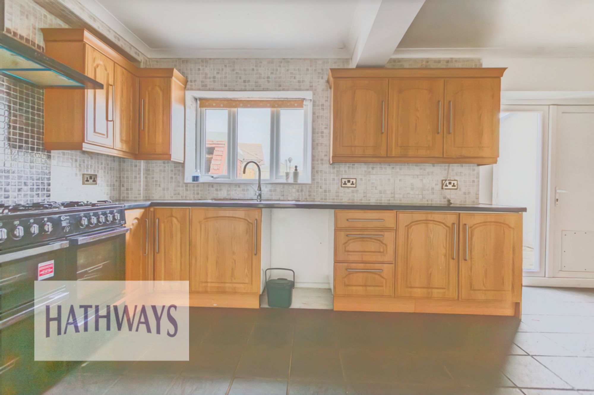 3 bed semi-detached house to rent in Maesgwyn, Cwmbran  - Property Image 7