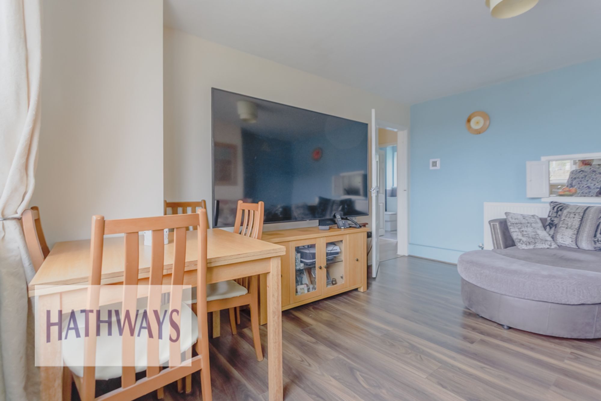 2 bed flat for sale in Oaklands Road, Pontypool  - Property Image 6