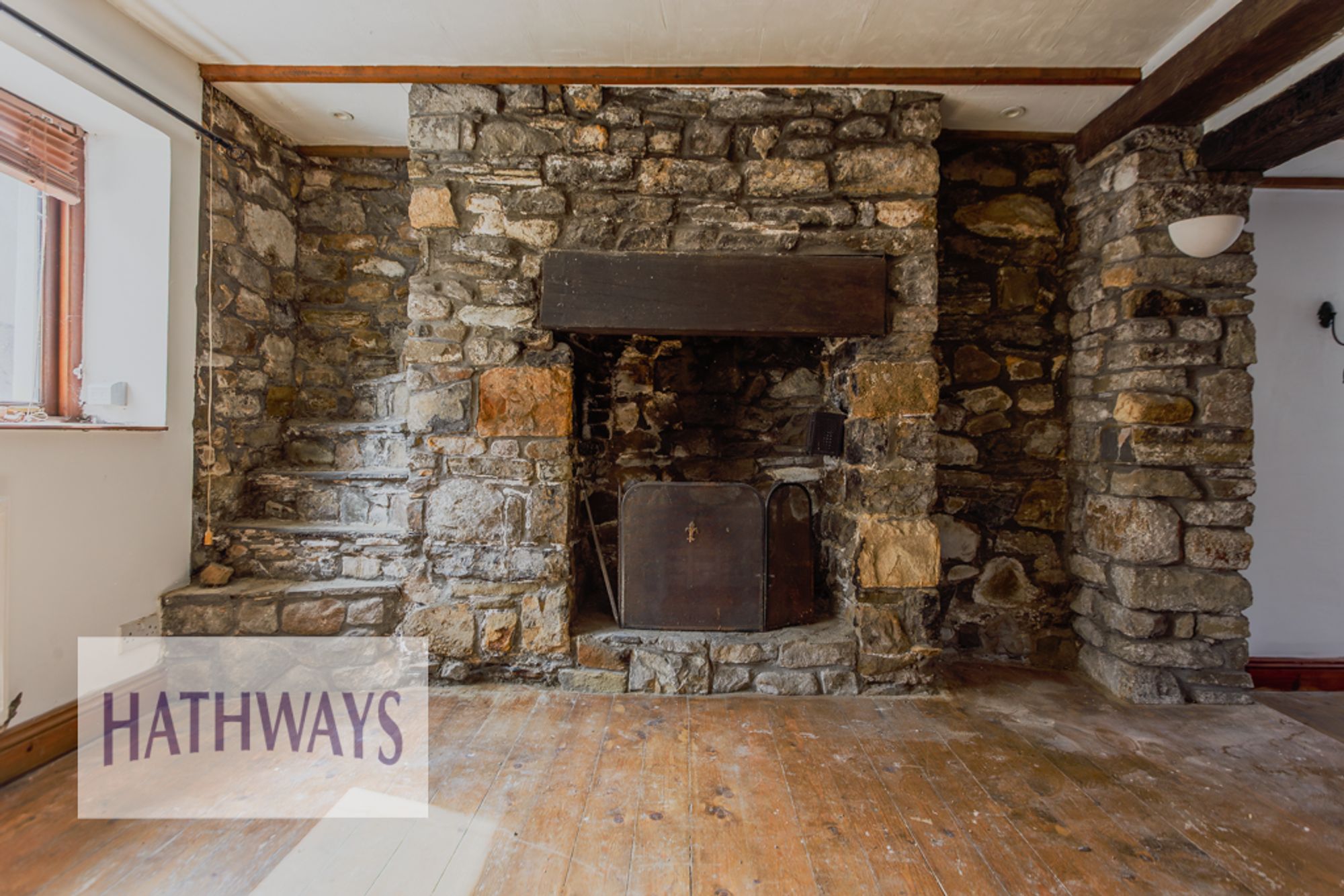 2 bed end of terrace house for sale in Cwmynyscoy Road, Pontypool  - Property Image 6