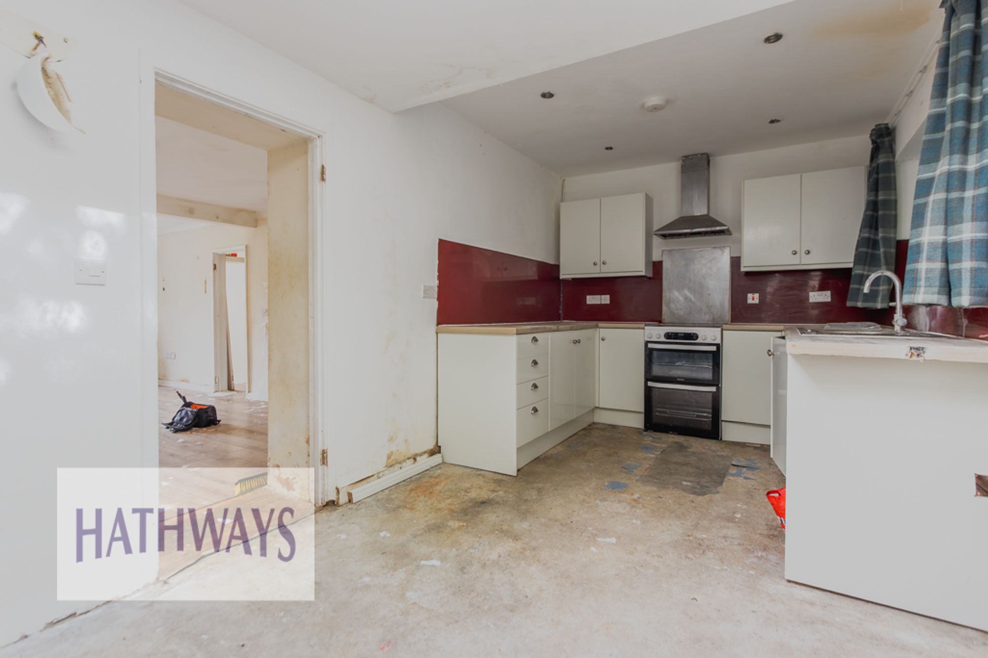 3 bed semi-detached house for sale in Plasycoed Road, Pontypool 9