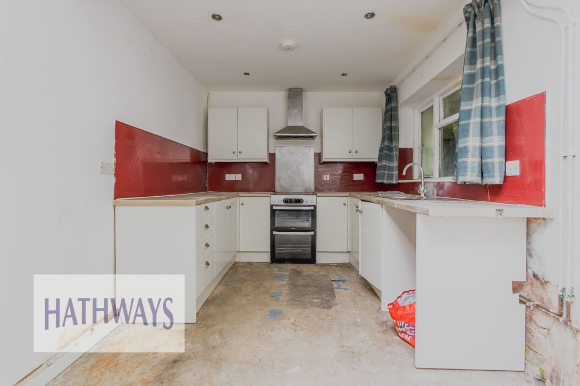 3 bed semi-detached house for sale in Plasycoed Road, Pontypool  - Property Image 11