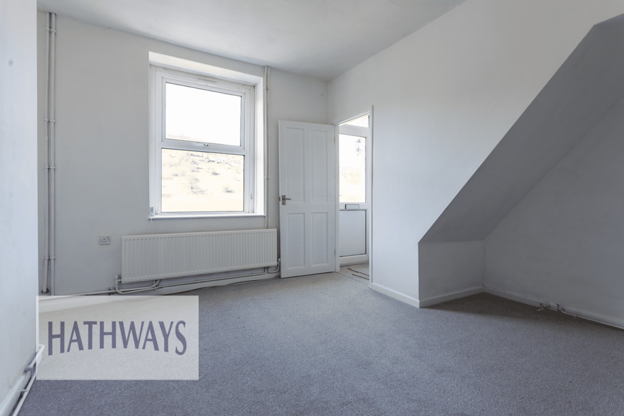 2 bed mid-terraced house for sale in Commercial Road, Abertillery  - Property Image 5