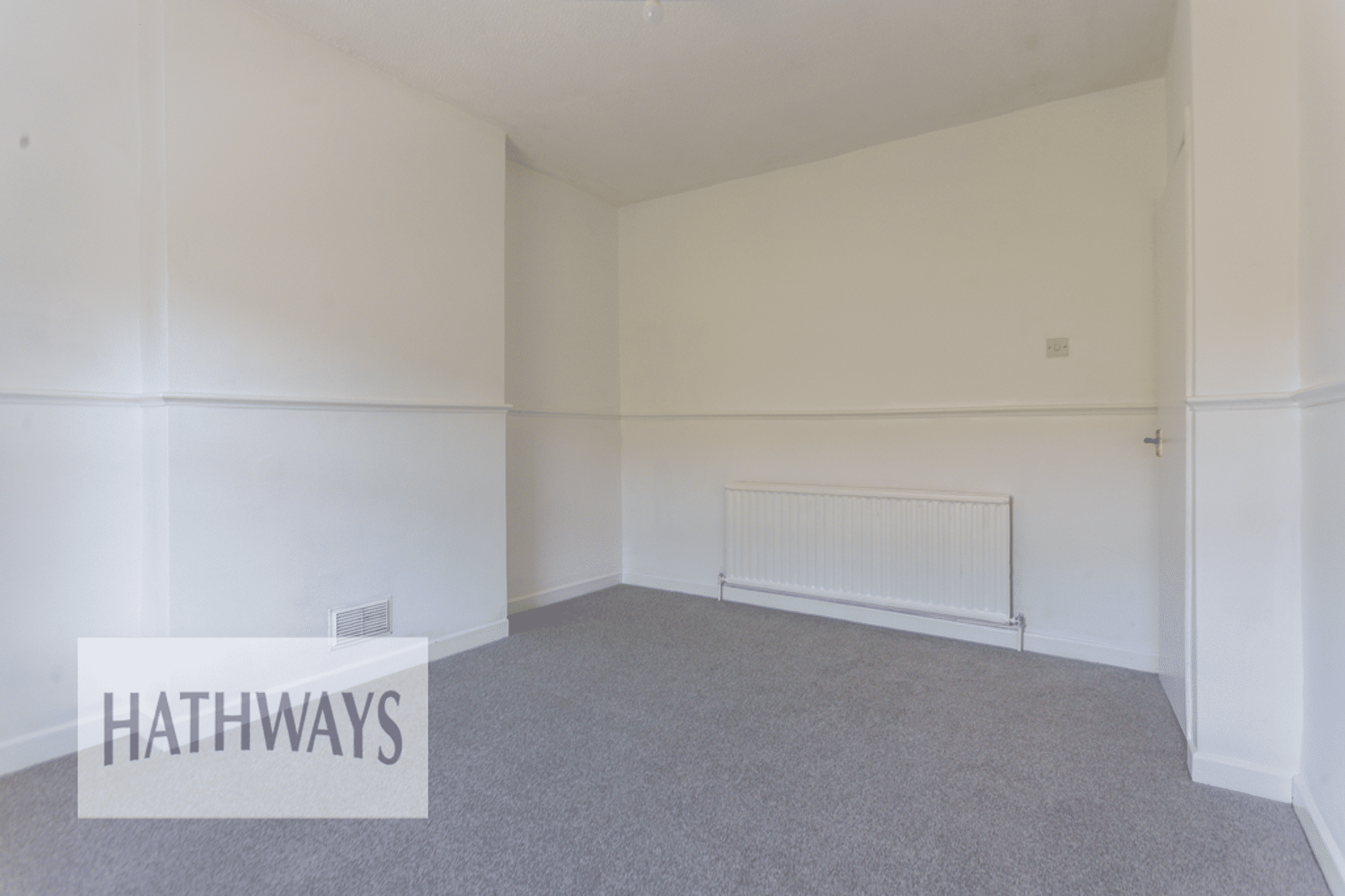 2 bed mid-terraced house for sale in Commercial Road, Abertillery  - Property Image 16