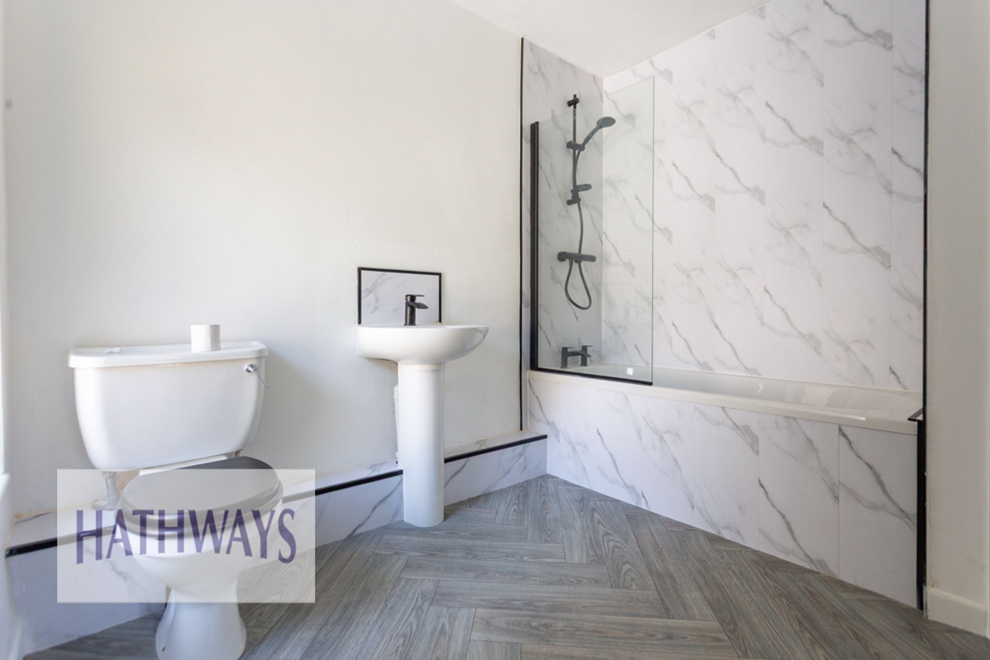 2 bed mid-terraced house for sale in Commercial Road, Abertillery 18