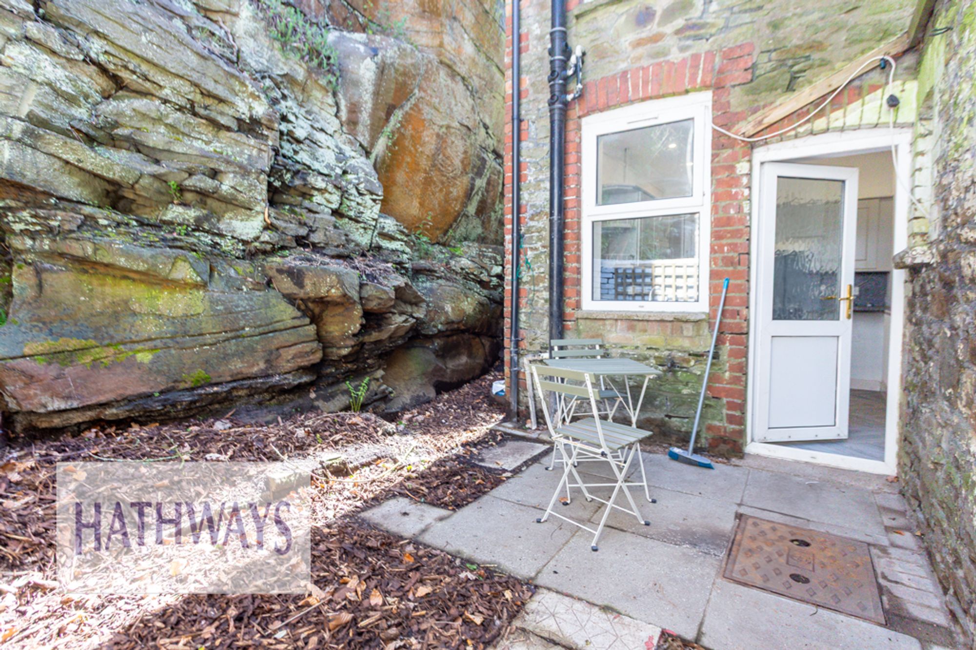 2 bed mid-terraced house for sale in Commercial Road, Abertillery  - Property Image 28