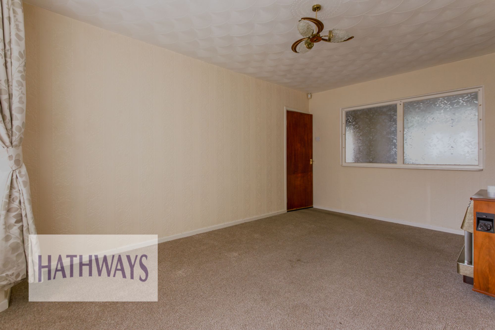 3 bed semi-detached house for sale in Dorset Crescent, Newport 7