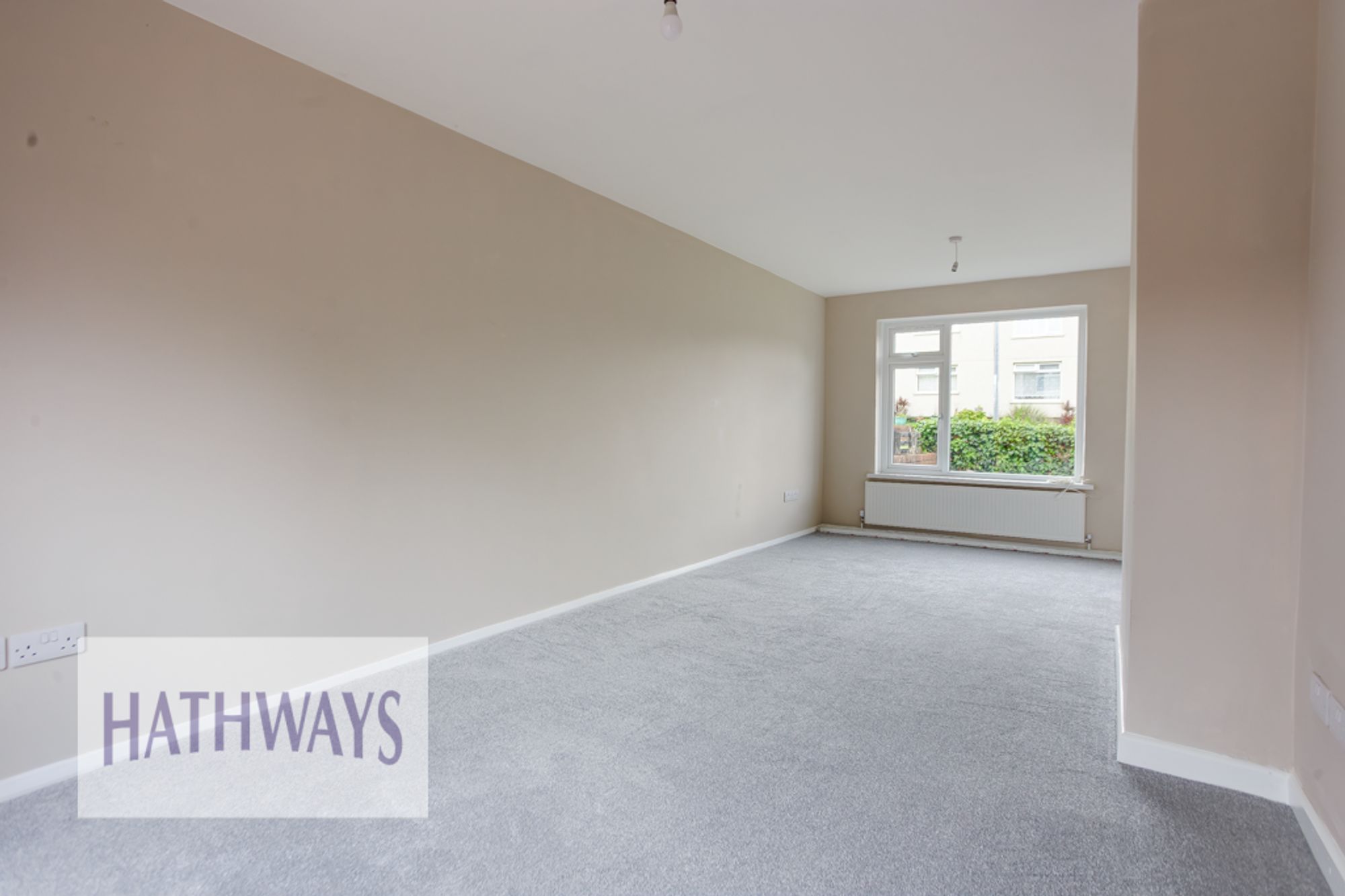 3 bed terraced house for sale in Ledbrooke Close, Cwmbran 5