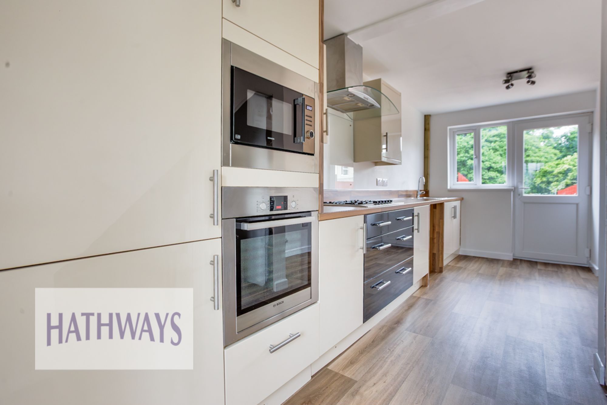 3 bed terraced house for sale in Ledbrooke Close, Cwmbran  - Property Image 10