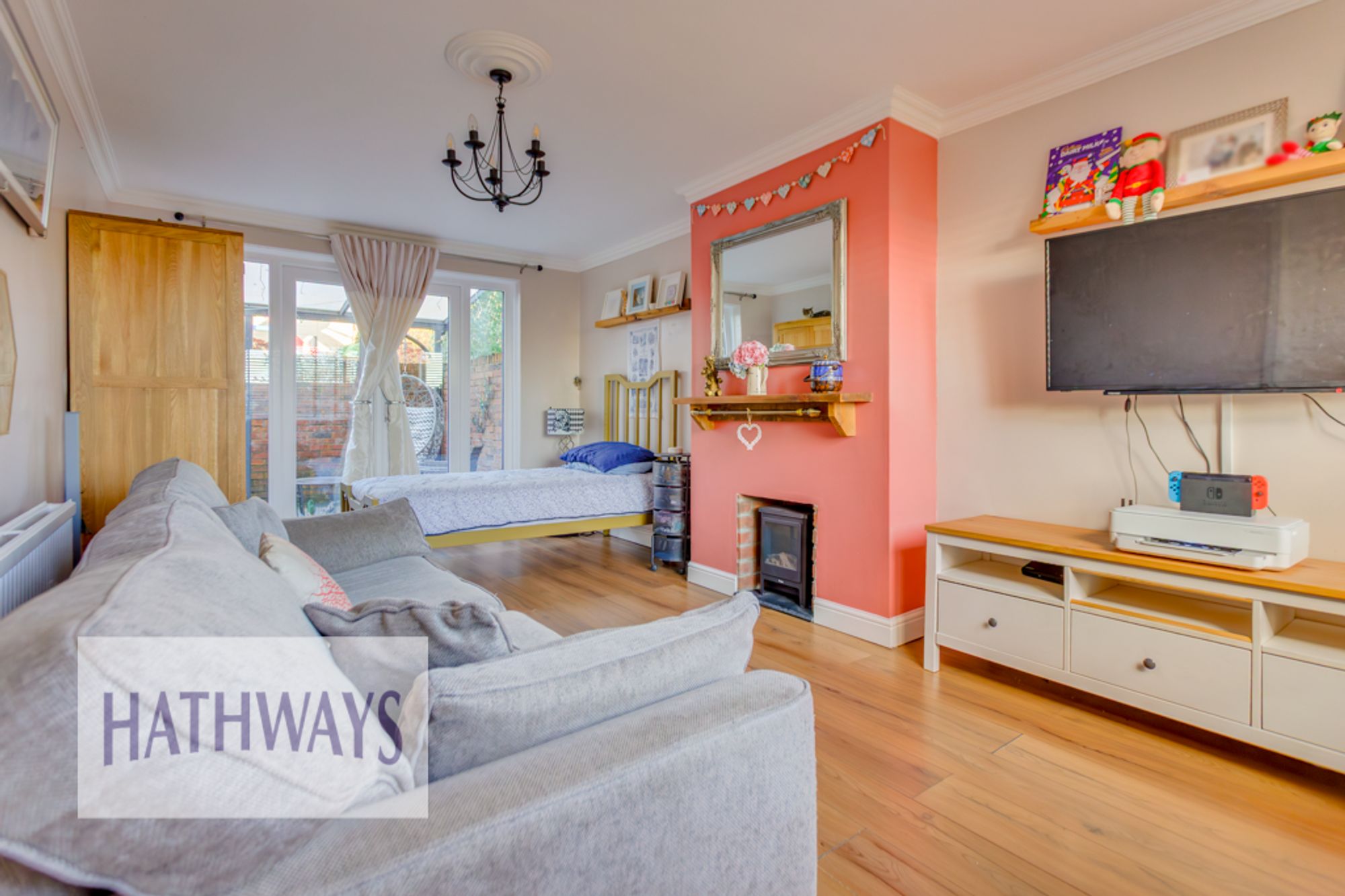 3 bed mid-terraced house for sale in Springfield Road, Pontypool 3