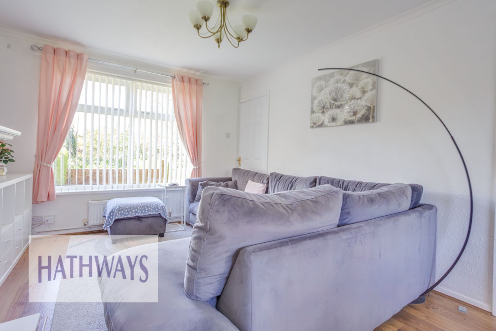 3 bed mid-terraced house for sale in Olway Close, Cwmbran  - Property Image 6
