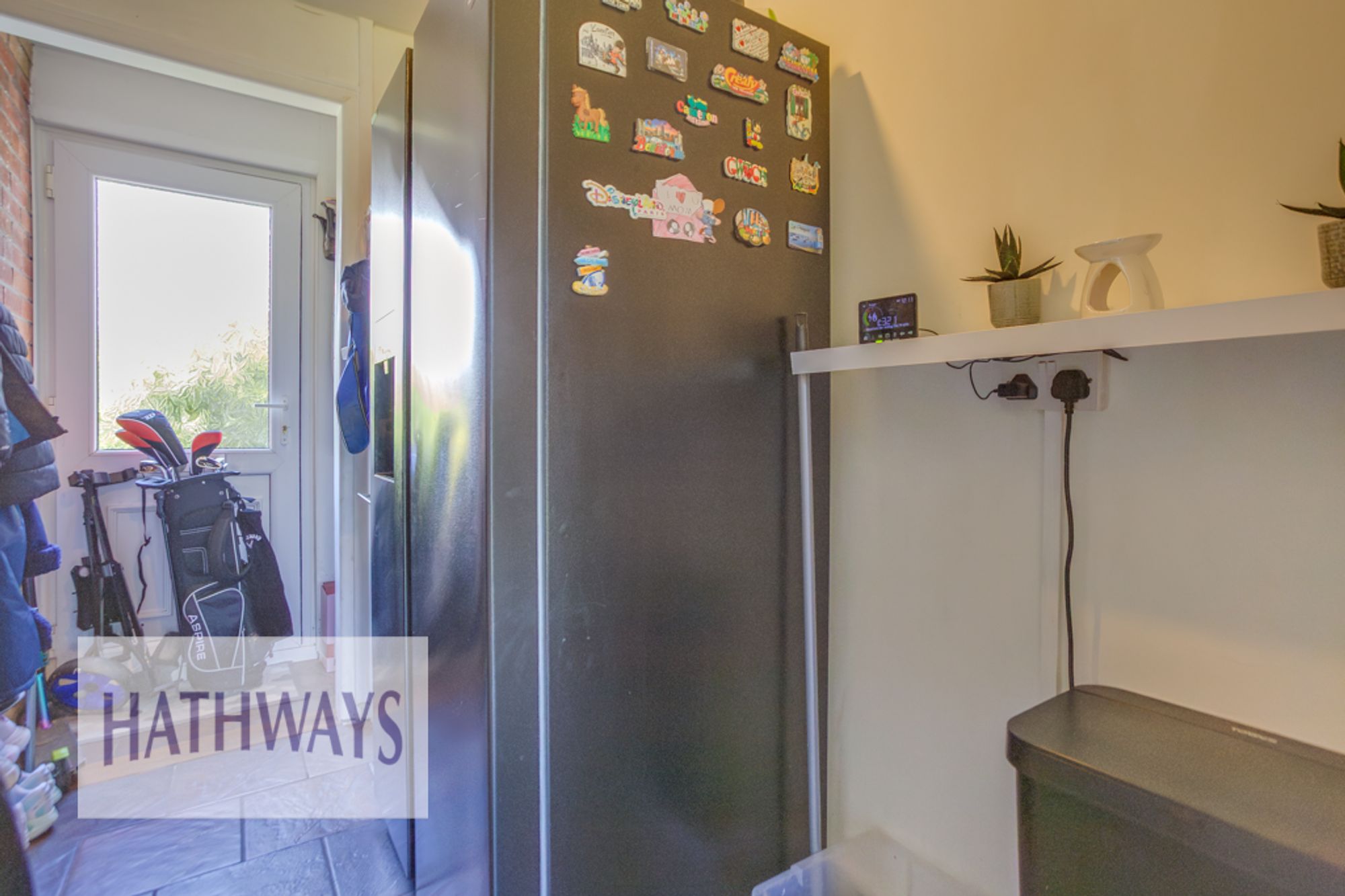 3 bed mid-terraced house for sale in Olway Close, Cwmbran 14