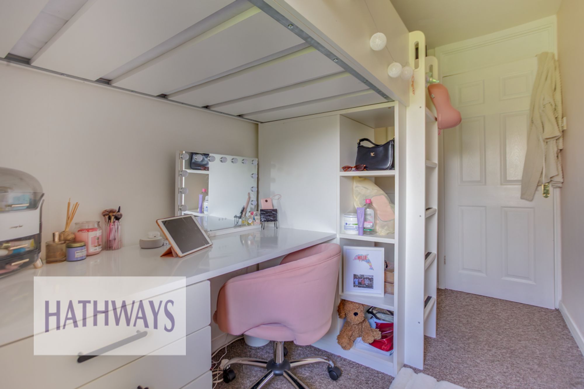 3 bed mid-terraced house for sale in Olway Close, Cwmbran  - Property Image 23