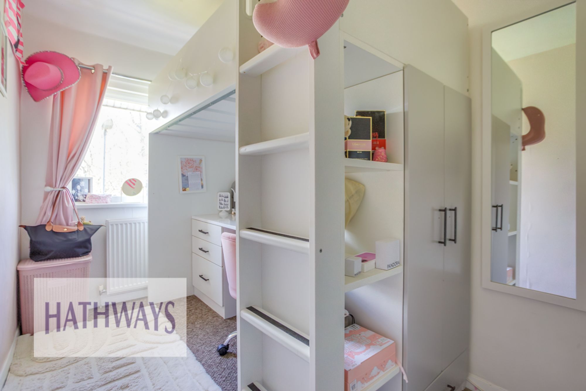 3 bed mid-terraced house for sale in Olway Close, Cwmbran  - Property Image 22