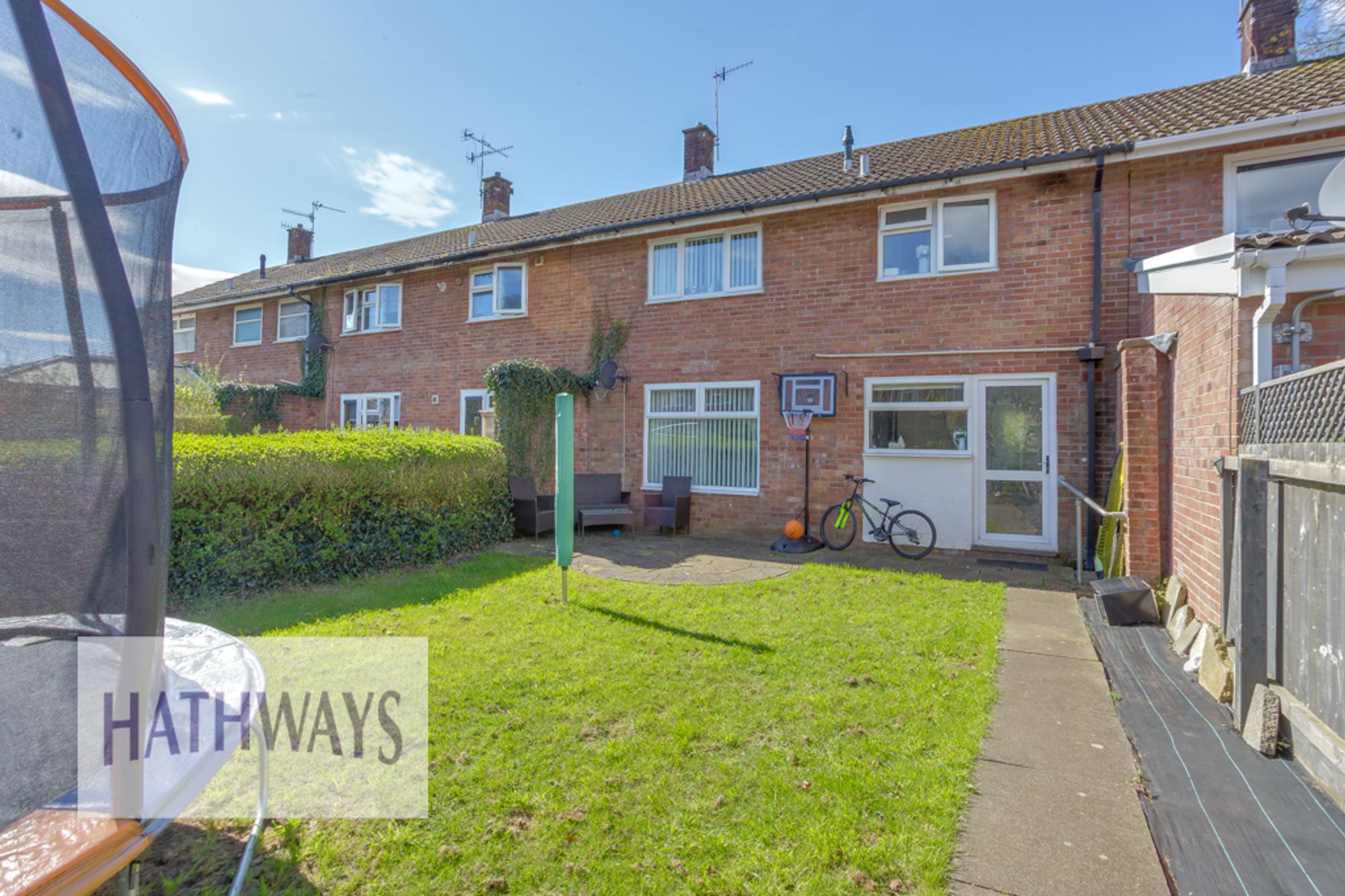 3 bed mid-terraced house for sale in Olway Close, Cwmbran 26