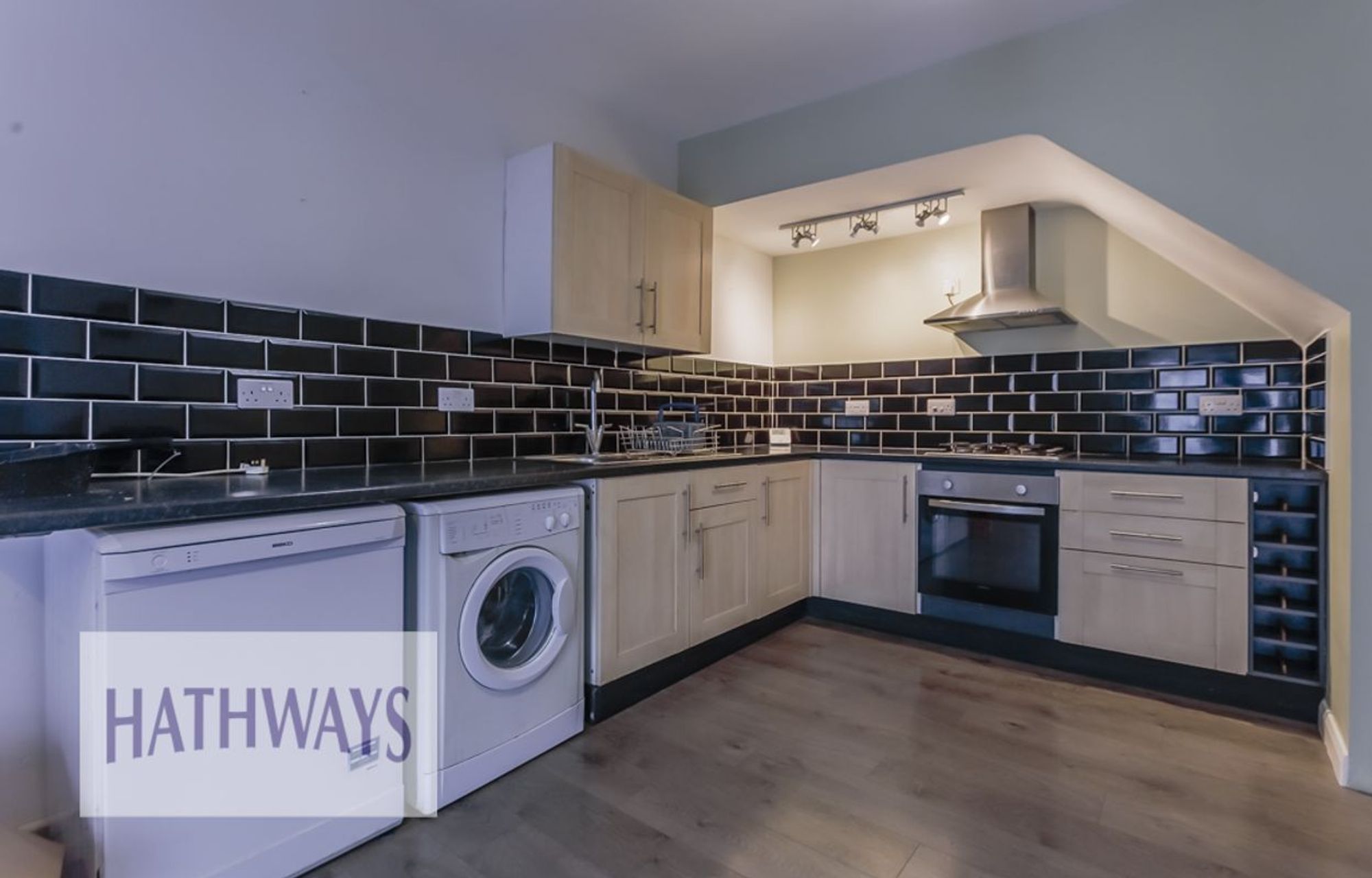 3 bed flat to rent in Crane Street, Pontypool 12