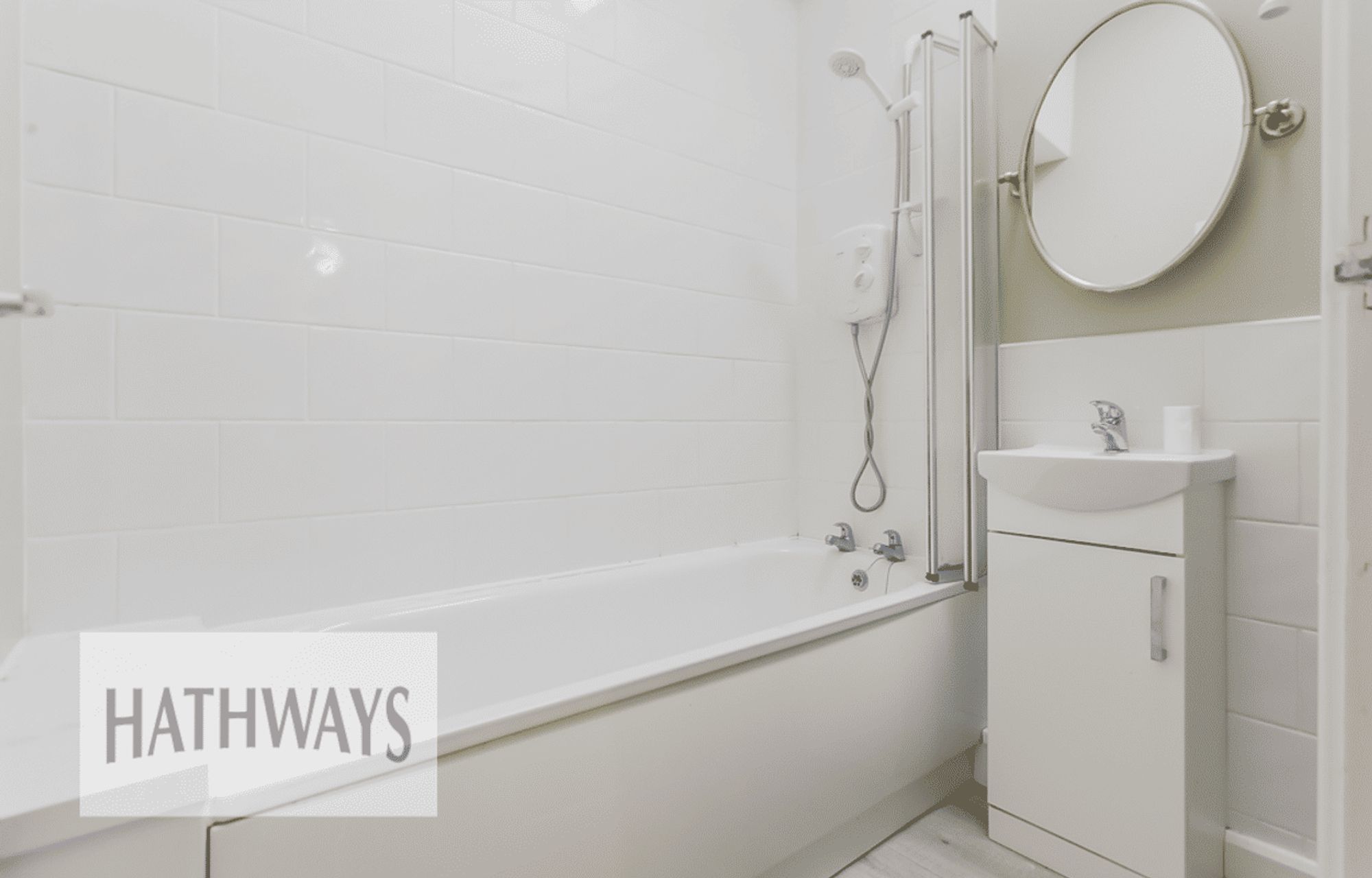 3 bed flat to rent in Crane Street, Pontypool 14