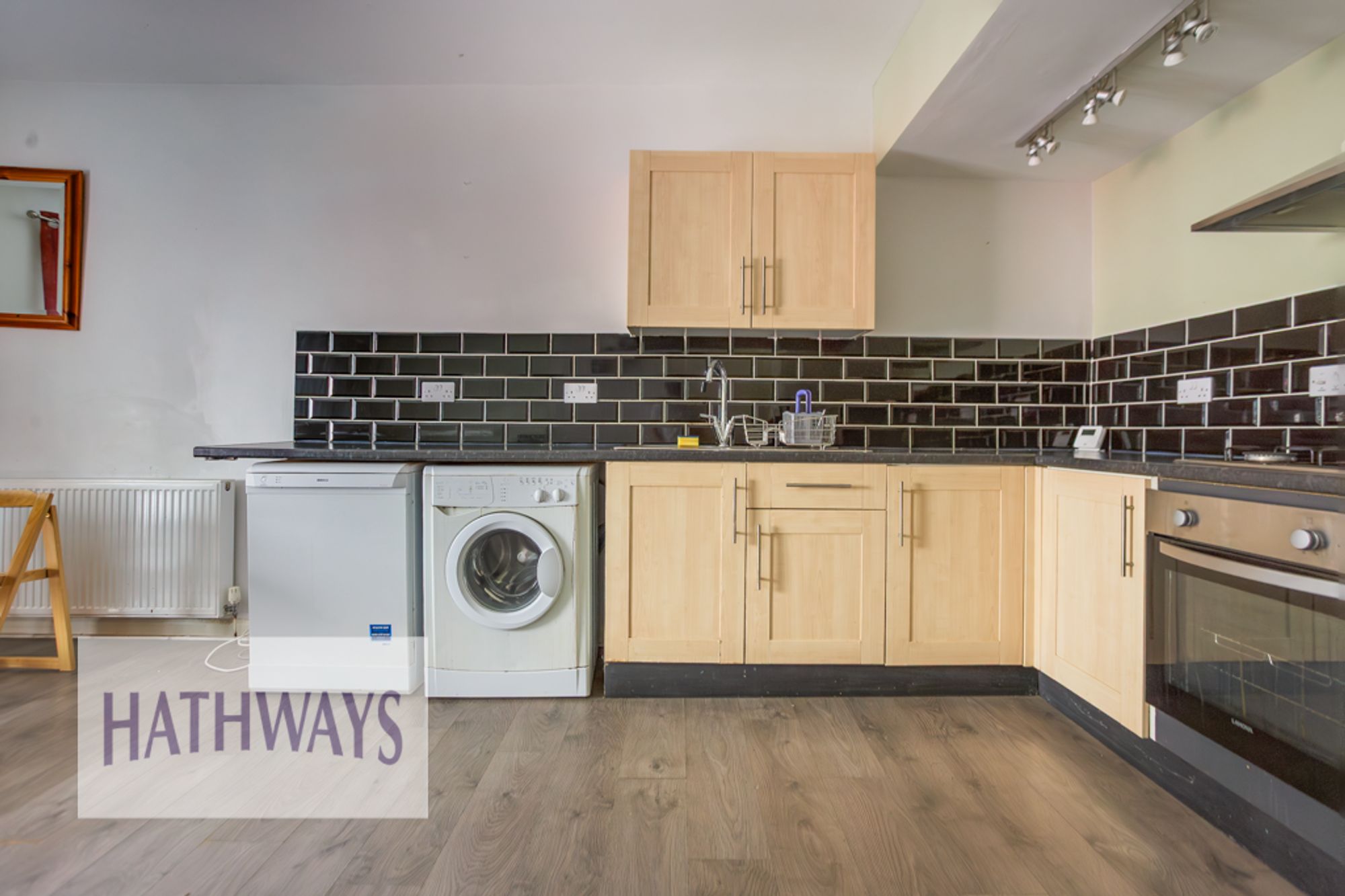 3 bed flat to rent in Crane Street, Pontypool  - Property Image 3
