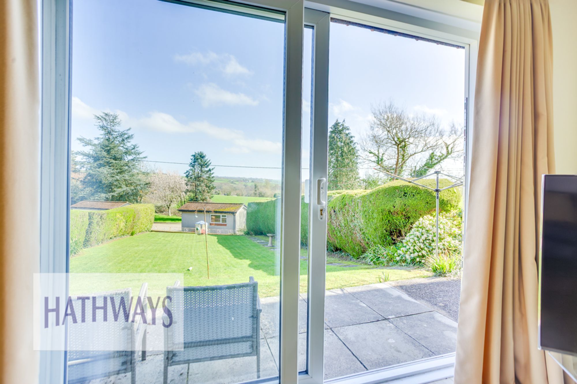 4 bed detached house for sale in Newport Road, Pontypool 7