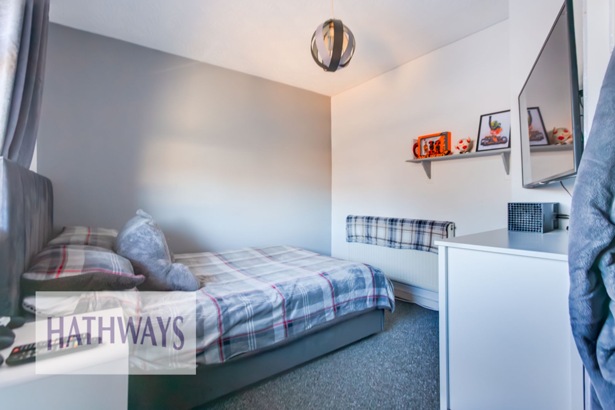 3 bed mid-terraced house for sale in Cardigan Close, Cwmbran 22