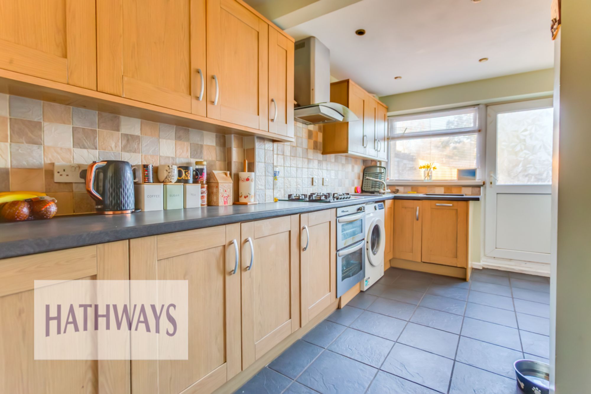 3 bed mid-terraced house for sale in Cardigan Close, Cwmbran  - Property Image 4