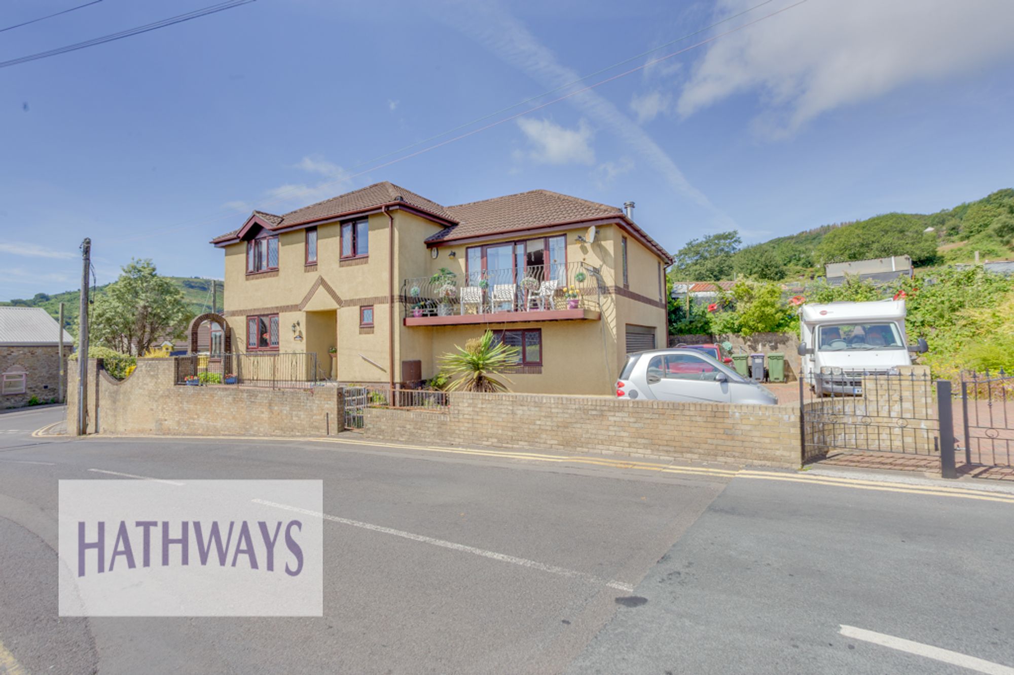 4 bed detached house for sale in Penywain Lane, Pontypool 1