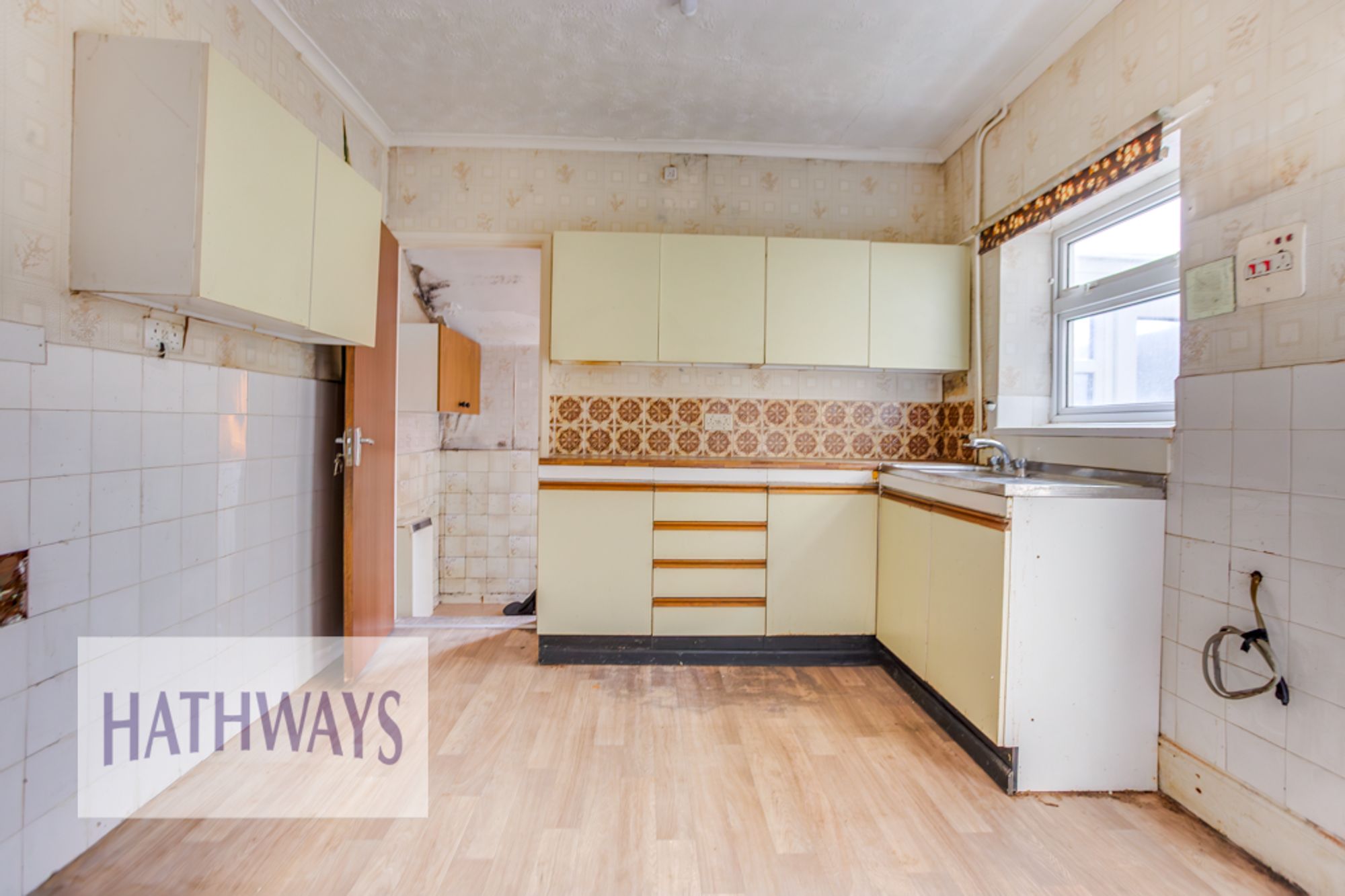 2 bed mid-terraced house for sale in Oakfield Road, Cwmbran  - Property Image 10