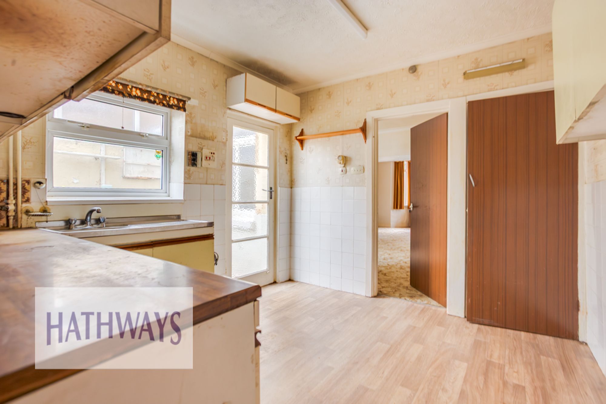 2 bed mid-terraced house for sale in Oakfield Road, Cwmbran 12