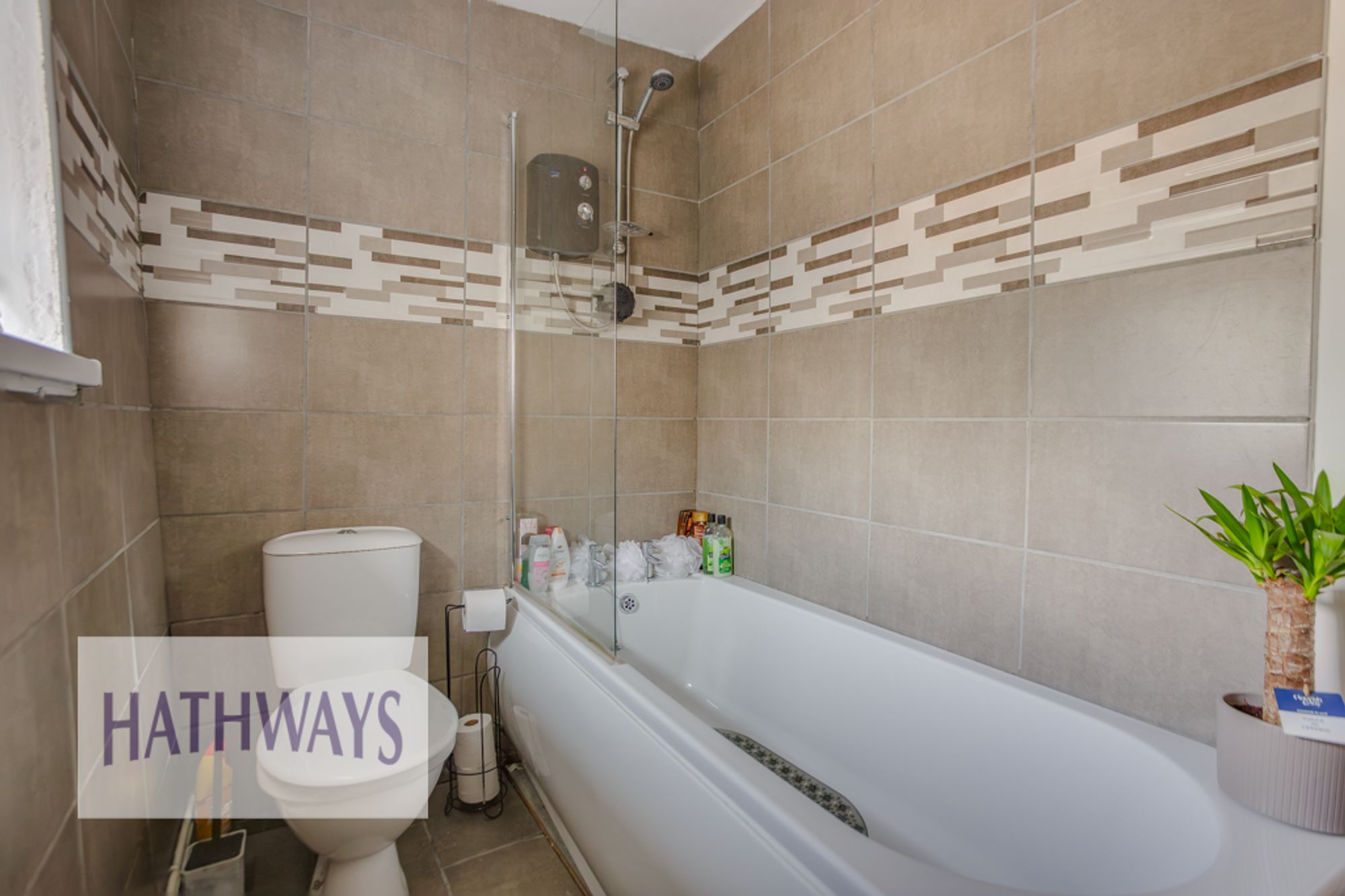 3 bed end of terrace house for sale in Church Road, Cwmbran  - Property Image 18