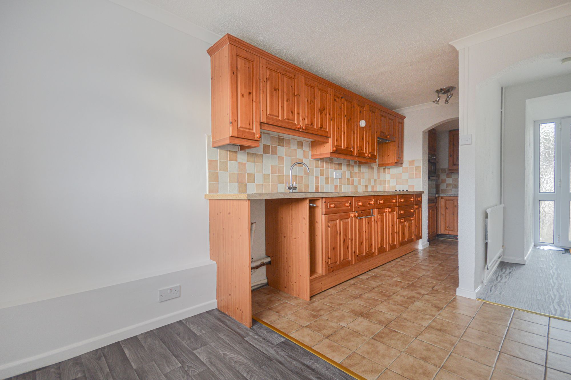 2 bed end of terrace house to rent in Holly Lodge Road, Cwmbran 3