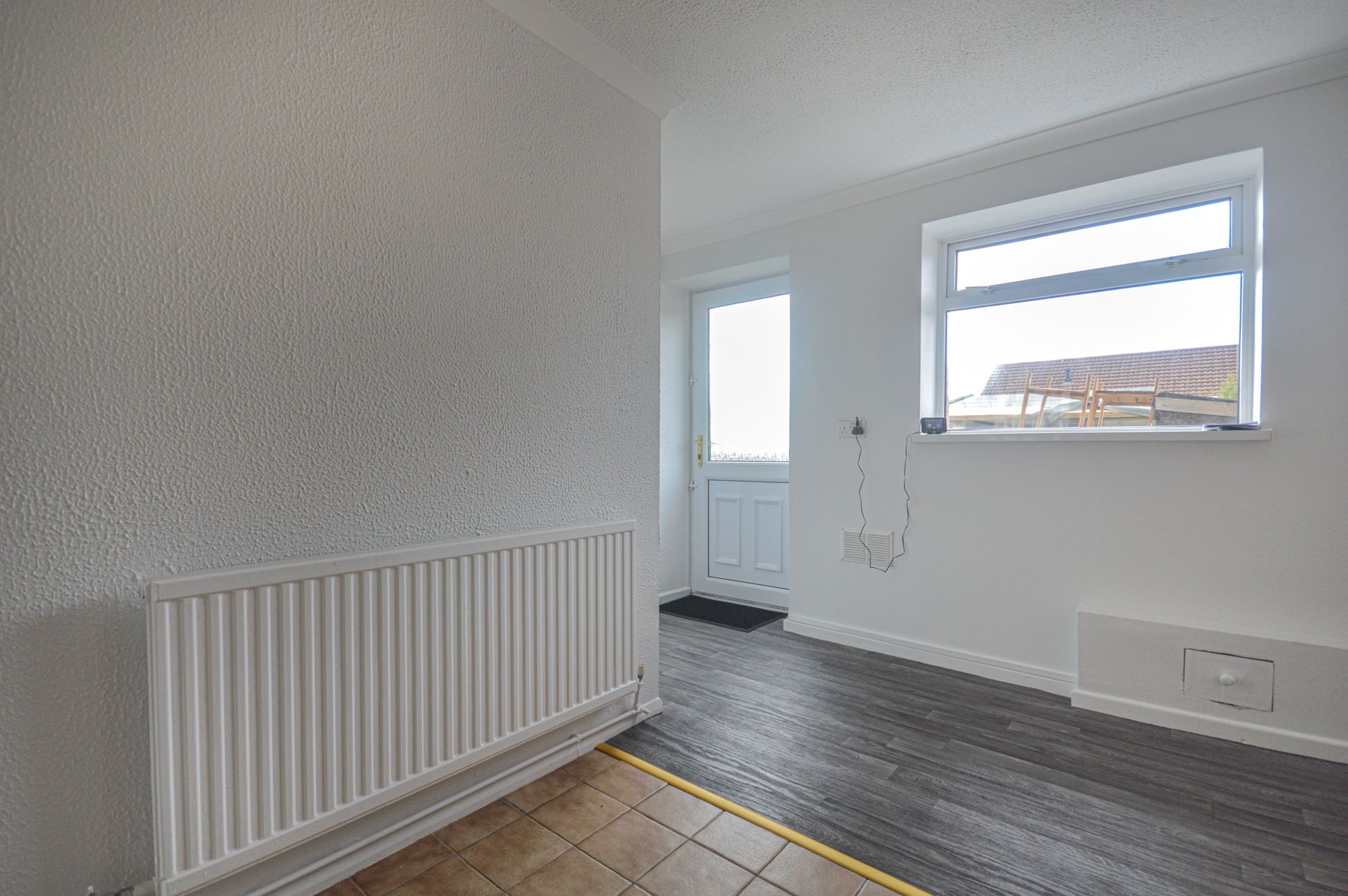 2 bed end of terrace house to rent in Holly Lodge Road, Cwmbran 6