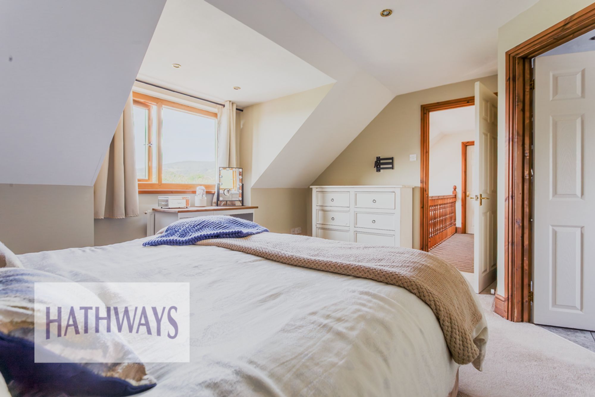 4 bed detached house for sale in Maindee Terrace, Cwmbran  - Property Image 35