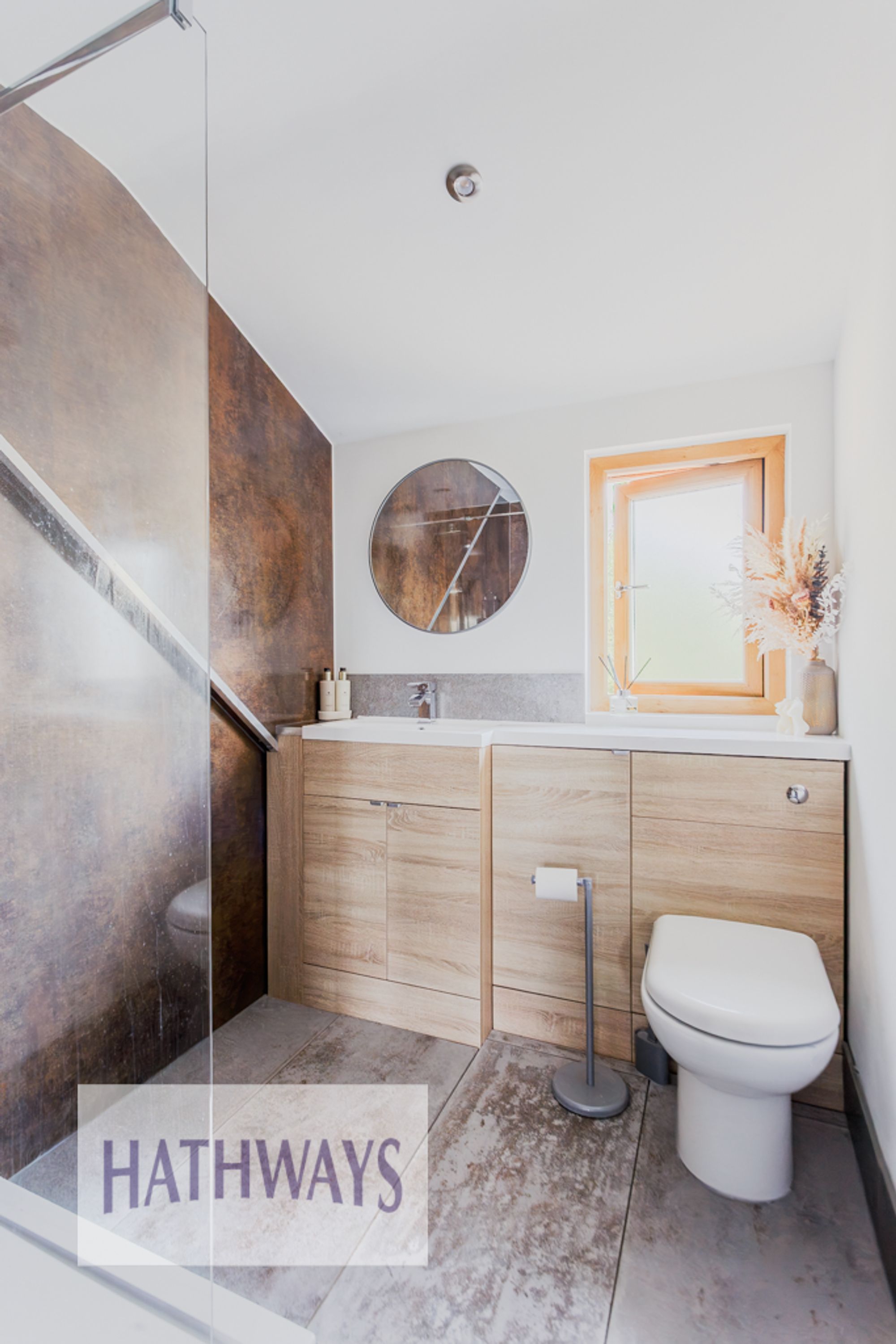 4 bed detached house for sale in Maindee Terrace, Cwmbran  - Property Image 38